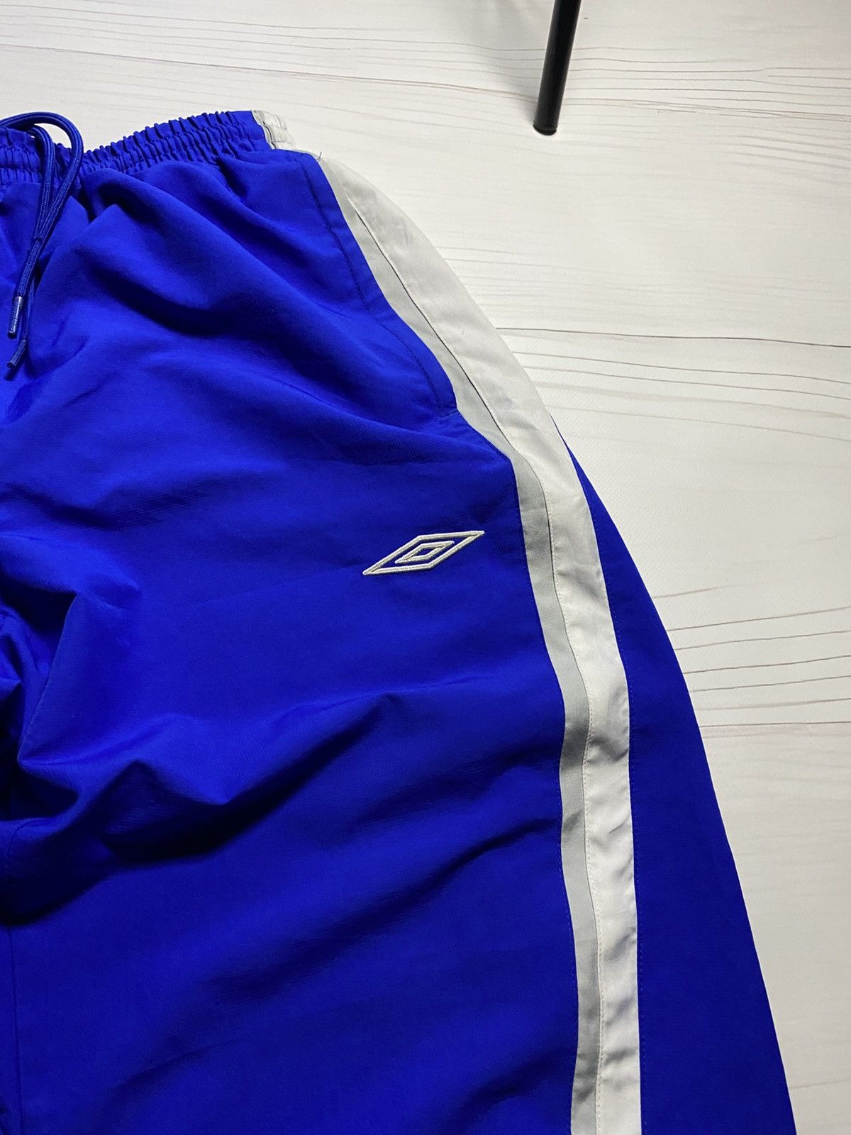 Umbro × Vintage Vintage Umbro Glasgow Rangers training baggy fit y2k pants Size US 34 / EU 50 - 6 Thumbnail