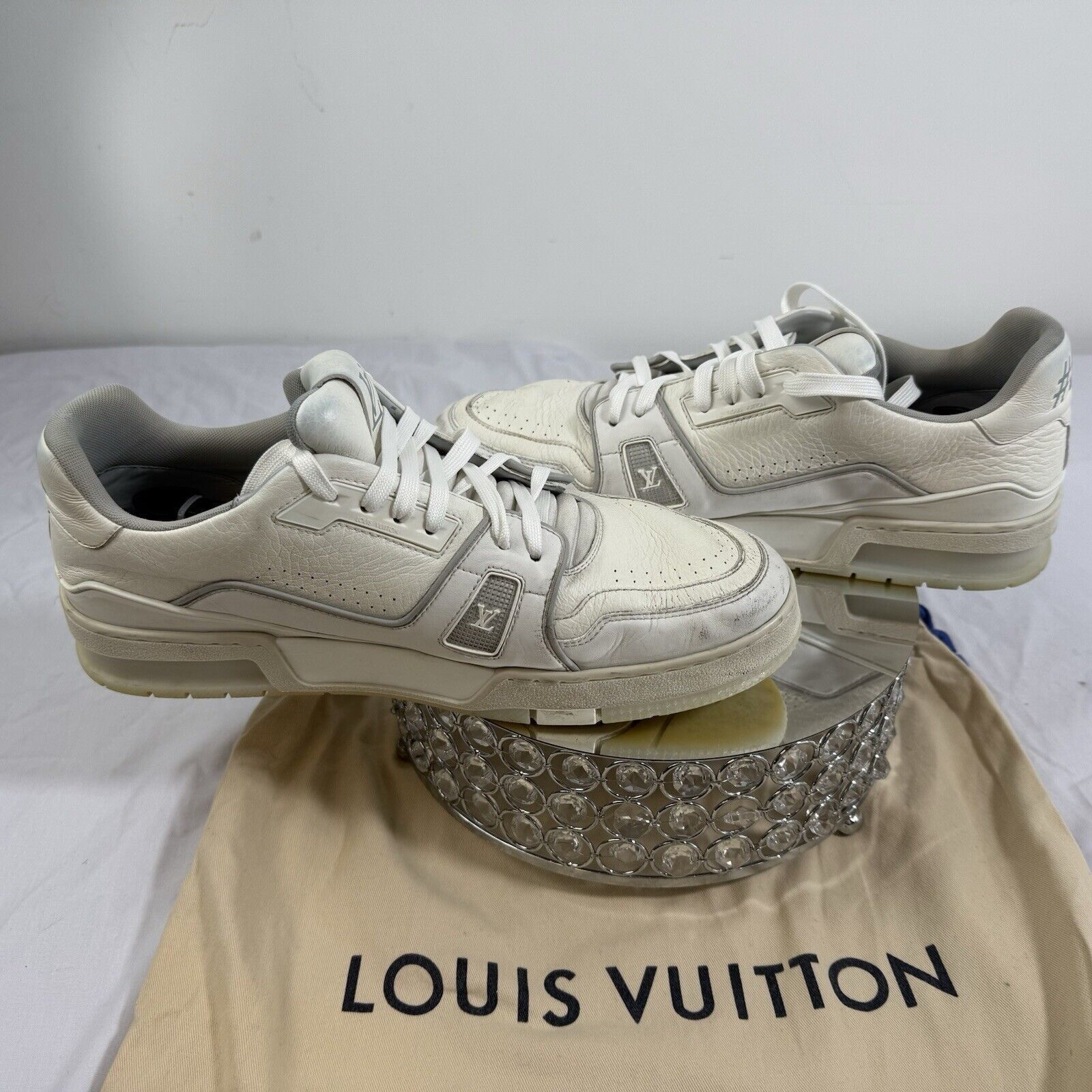 Louis Vuitton Louis Vuitton LV Trainers White Sneakers – Size 9 US Authent Size US 9 / EU 42 - 10 Thumbnail