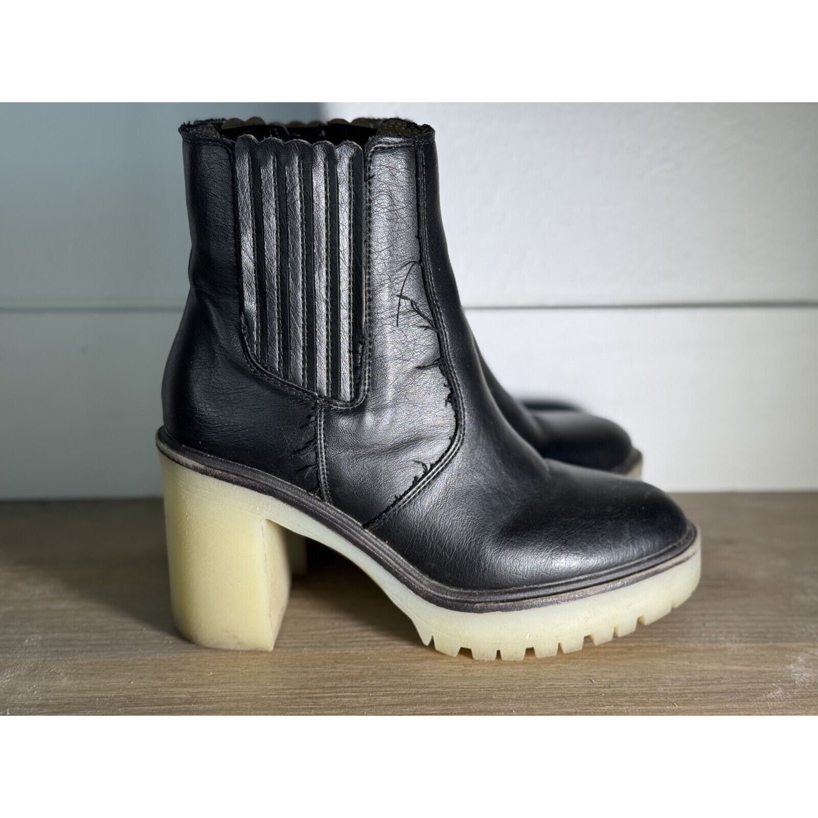 Dr. Martens chunky platform Chelsea boots Size US 7 Size US 7 / IT 37 - 1 Thumbnail