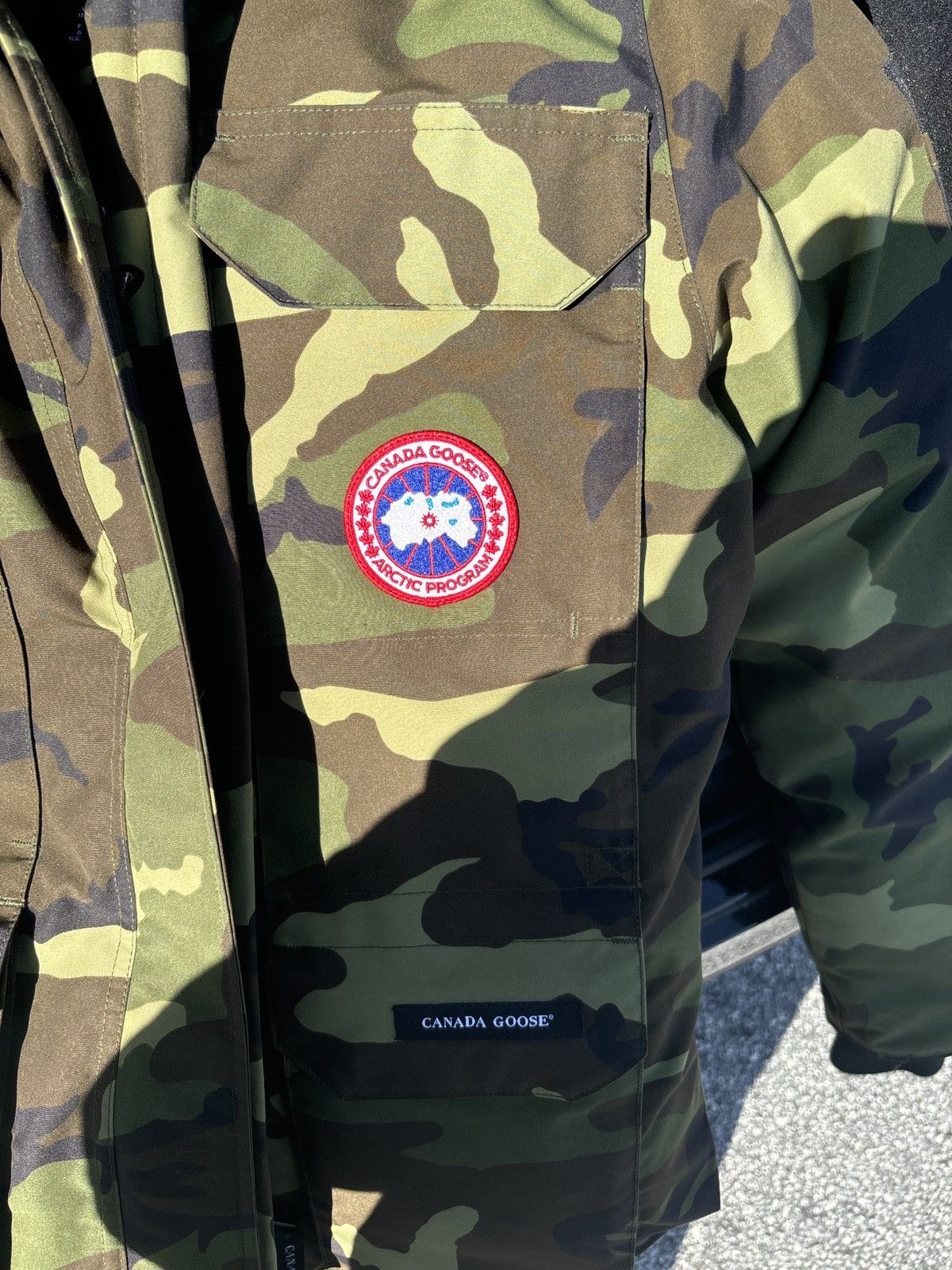 Canada Goose Canada Goose Women's Montebello Parka Fur Hood Classic Camo Size S / US 4 / IT 40 - 4 Thumbnail