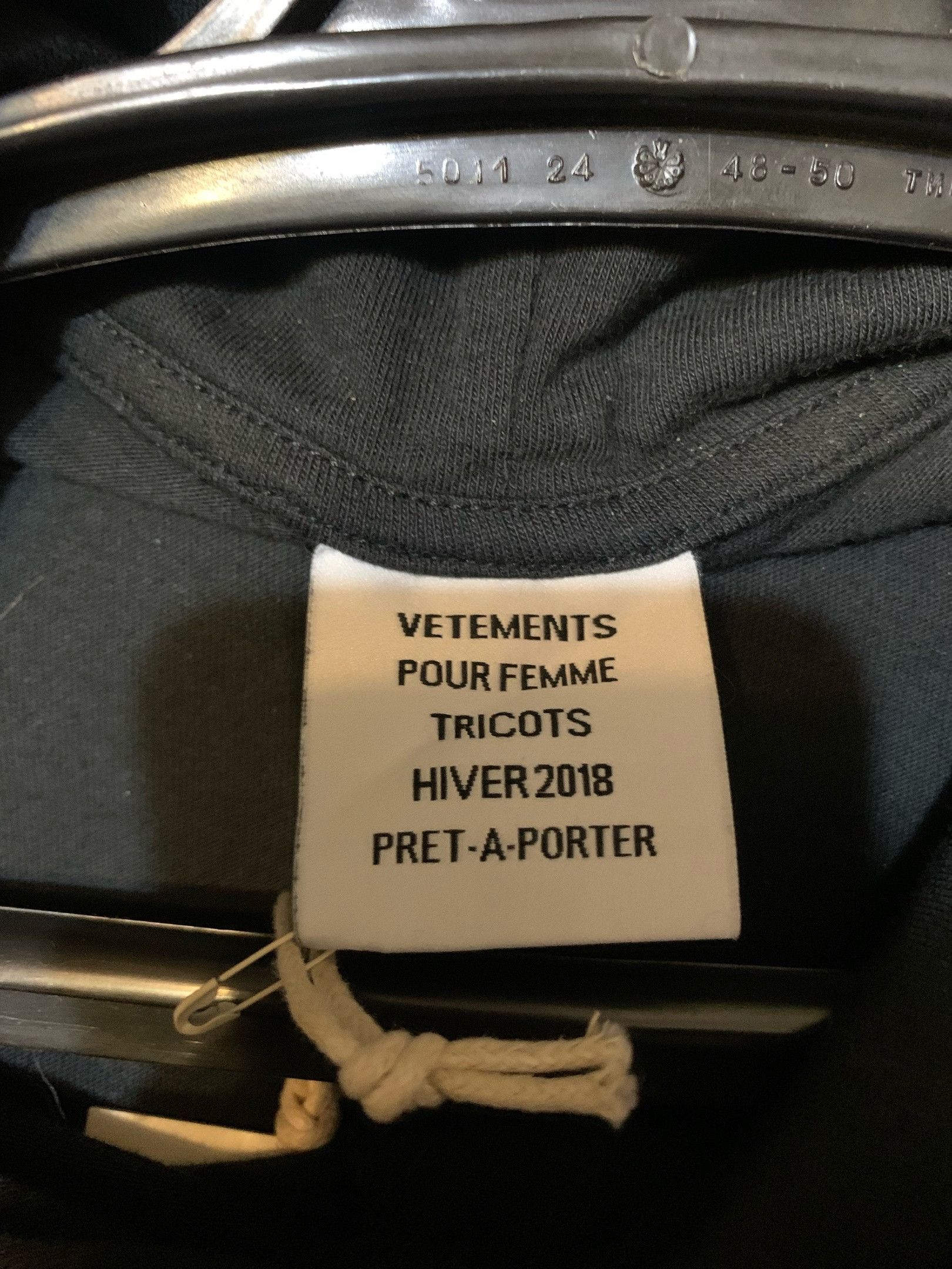 Vetements Vetements FW18 “Titanic Kiss” Size US XS / EU 42 / 0 - 4 Thumbnail