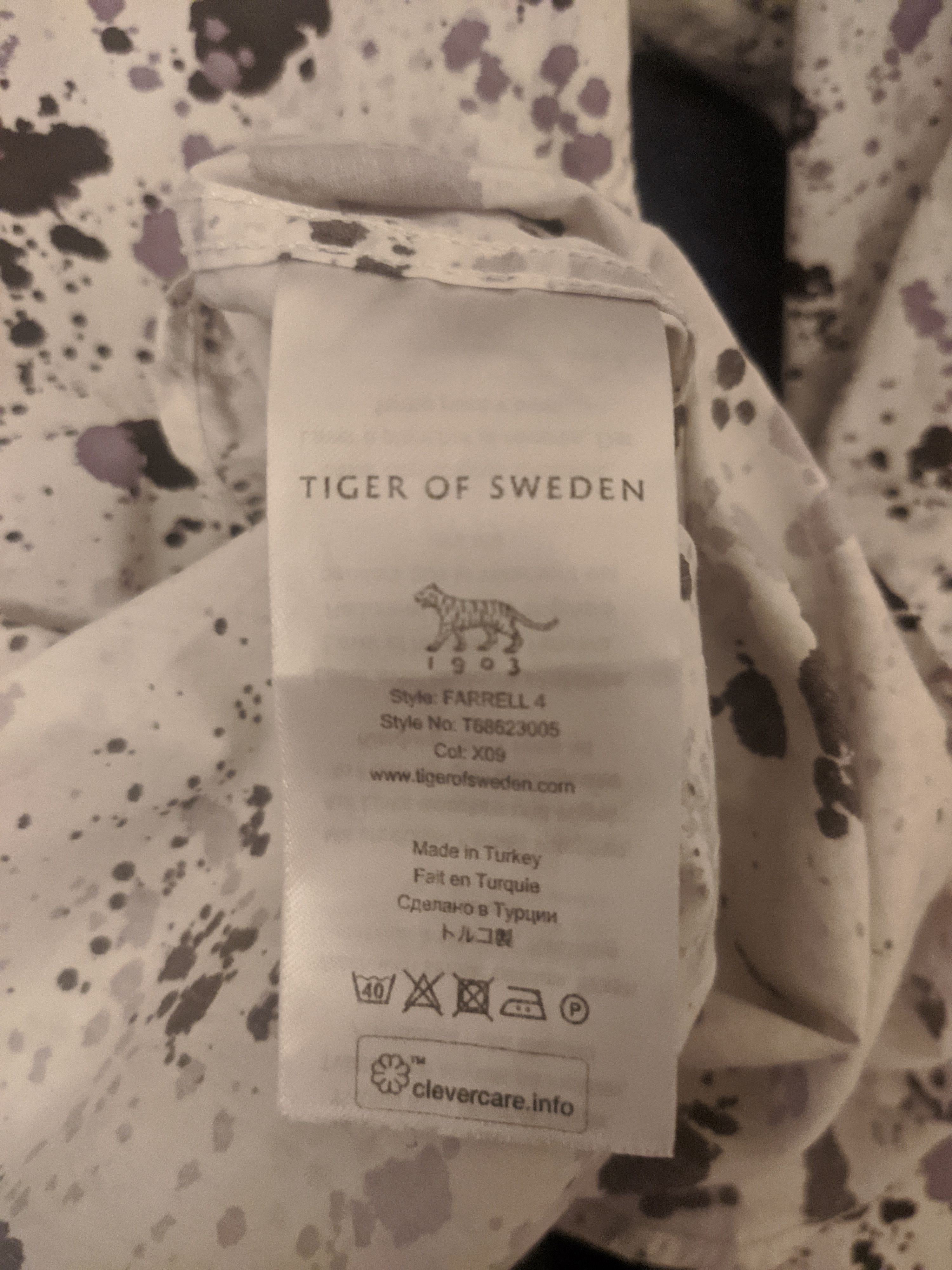 Tiger of Sweden Tiger of Sweden Farrell 4 Slim Fit Printed Shirt White Size US M / EU 48-50 / 2 - 10 Thumbnail