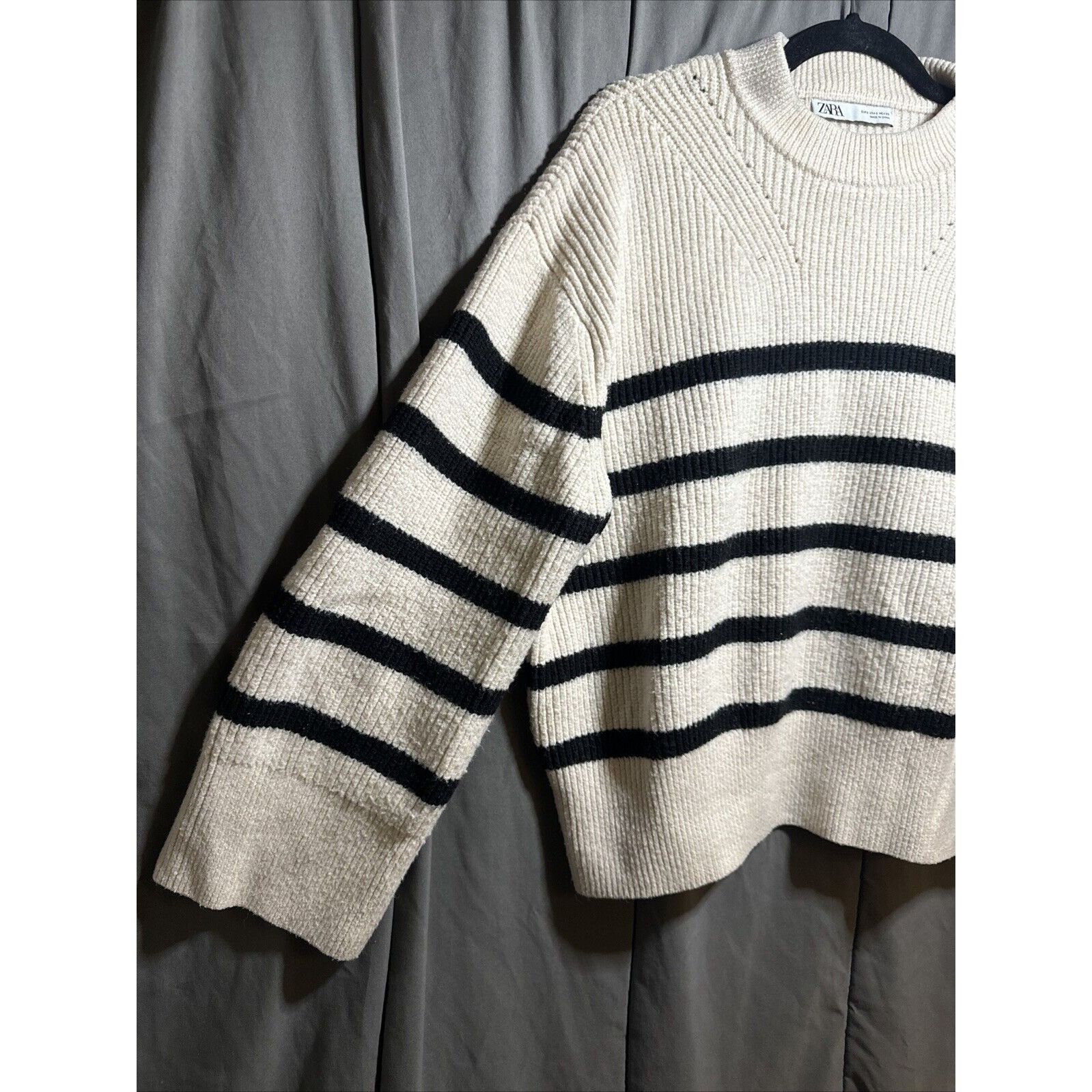Zara Zara Knit Cropped Oversized Striped Boxy Distressed Sweater Size S / US 4 / IT 40 - 7 Thumbnail