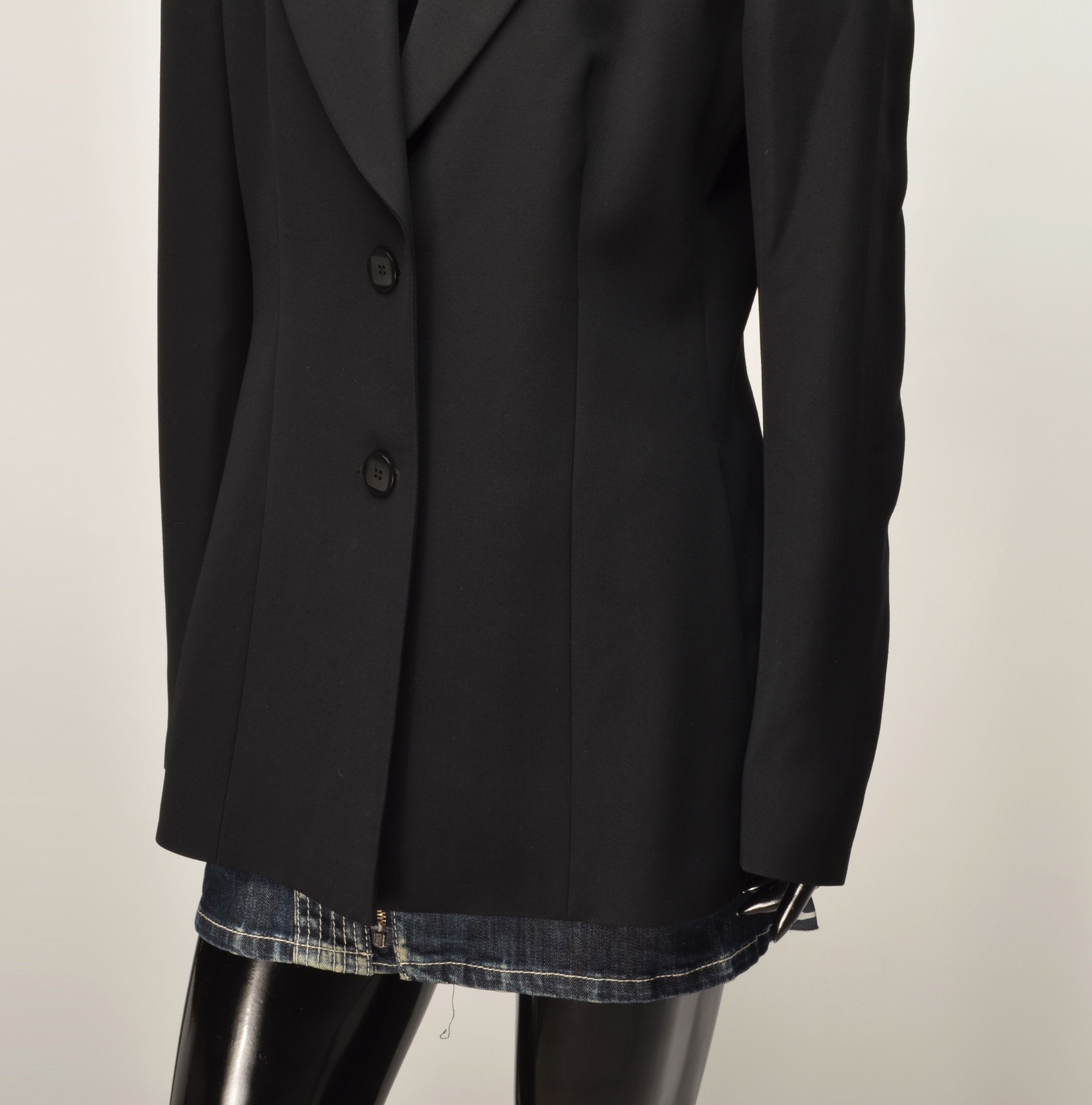 Max Mara Vintage Max Mara 90's Black Viscose Wool Blend Blazer Size M / US 6-8 / IT 42-44 - 3 Thumbnail