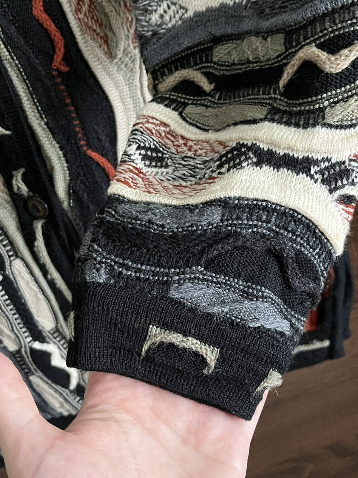 Coogi × Vintage AklandaAustralia vintage cardigan avant garde merino sweater Size S / US 4 / IT 40 - 4 Thumbnail