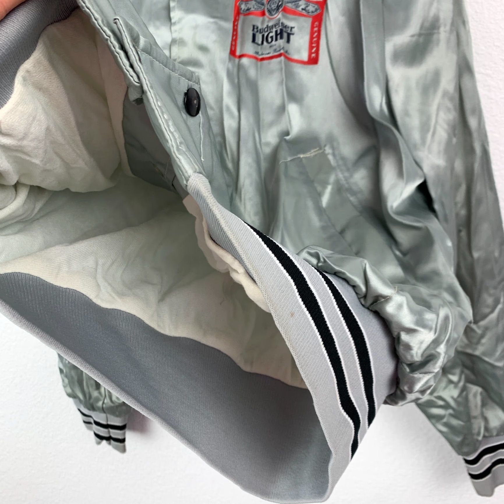Vintage VINTAGE Aristo Jac by Hilton Jacket Mens Large Gray Satin Snap Nylon Varsity 90s Trendy Price / 90s Mens Large Gray Satin Snap Jacket Size US L / EU 52-54 / 3 - 6 Thumbnail