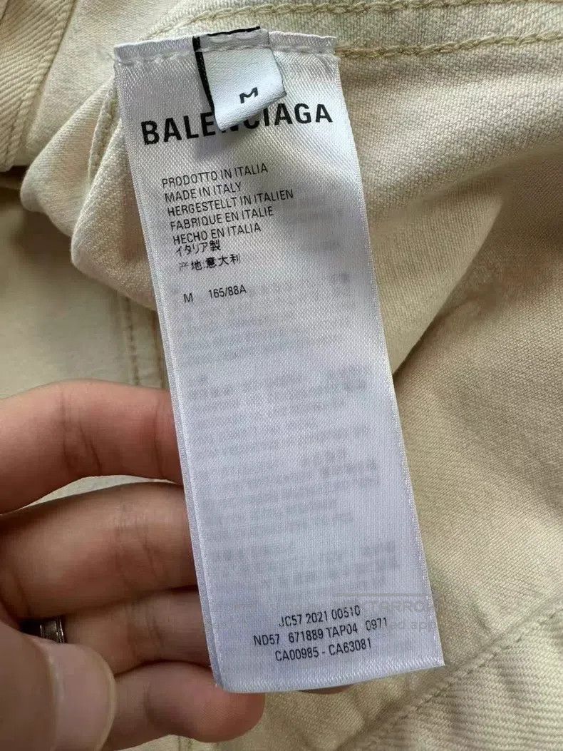 Balenciaga Balenciaga Beige Destroyed Denim Jacket Size US M / EU 48-50 / 2 - 5 Thumbnail