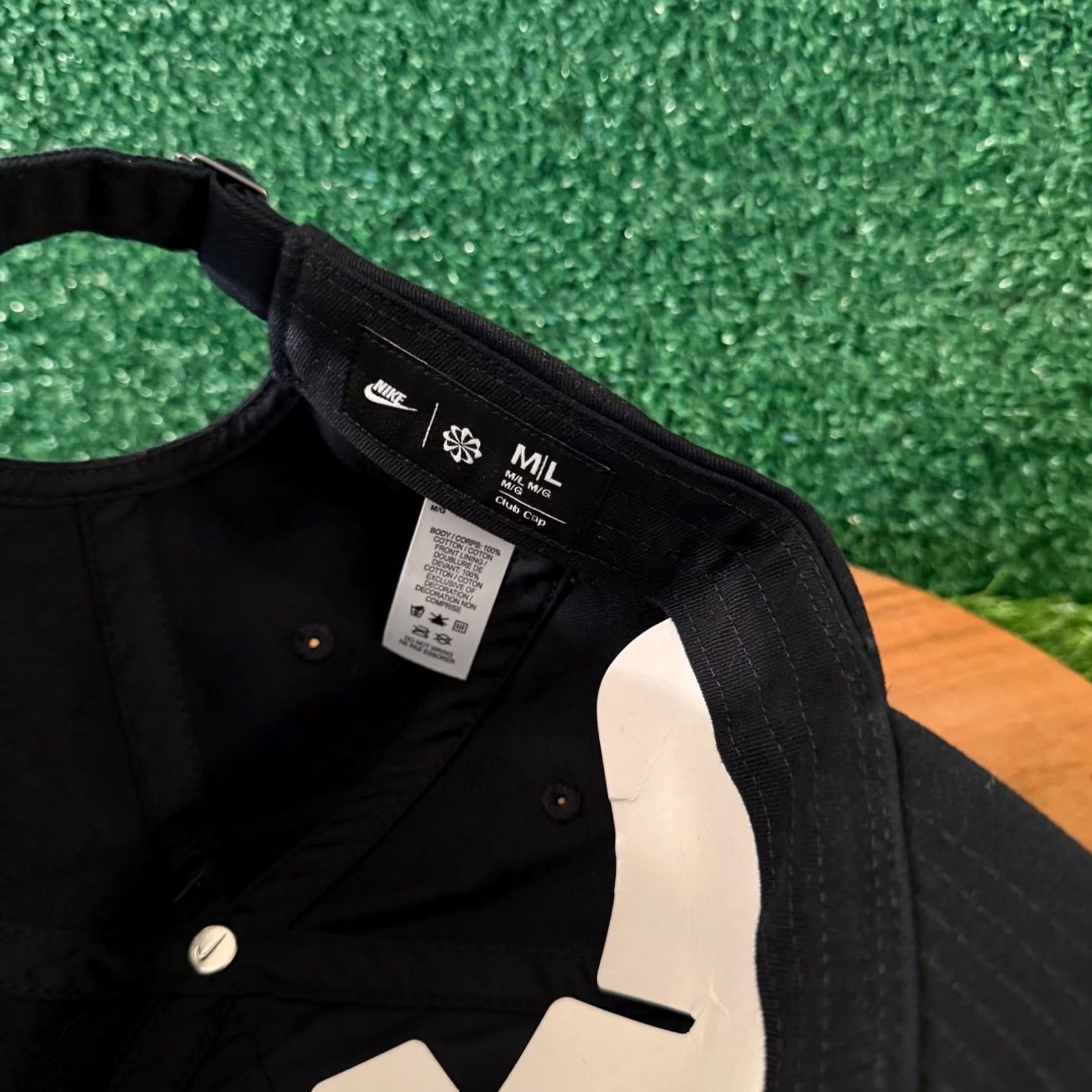 Nike Nike Club Cap Hat Mens Medium Large Black Embroidered Sneaker Patch Adjustable Baseball Cap Size ONE SIZE - 6 Thumbnail