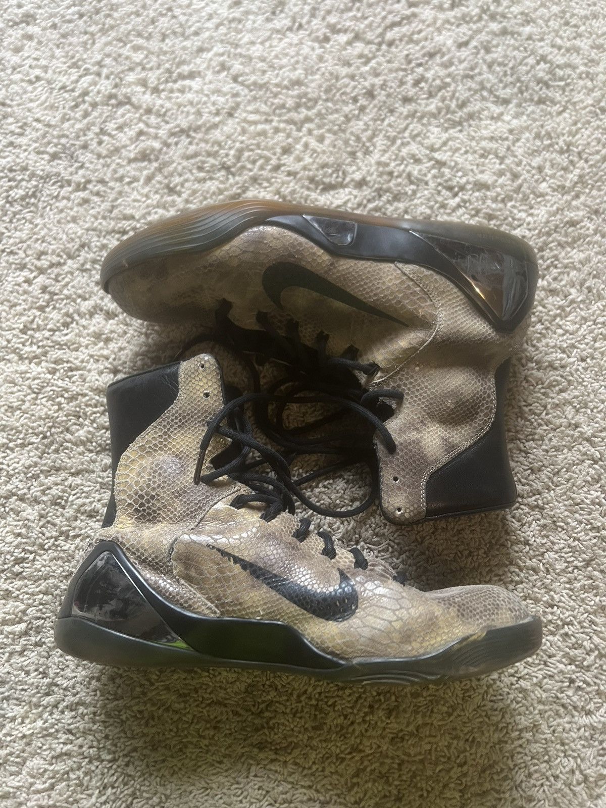 Nike Kobe 9 High EXT QS ‘Snakeskin’ Size US 12 / EU 45 - 1 Thumbnail