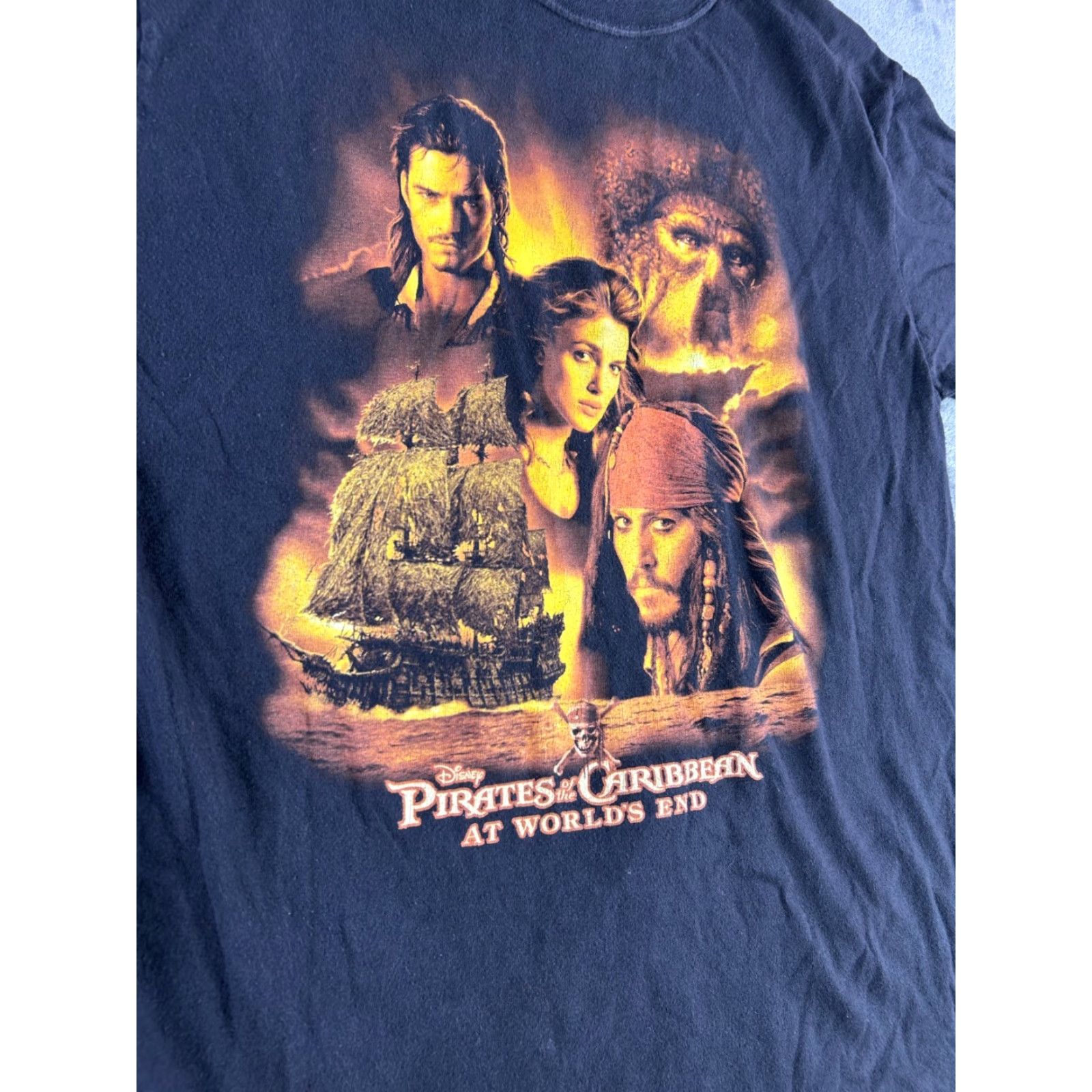 Disney VINTAGE Disney Pirates of the Caribbean At World’s End Movie Promo Black T Shirt M RARE Size US M / EU 48-50 / 2 - 3 Thumbnail