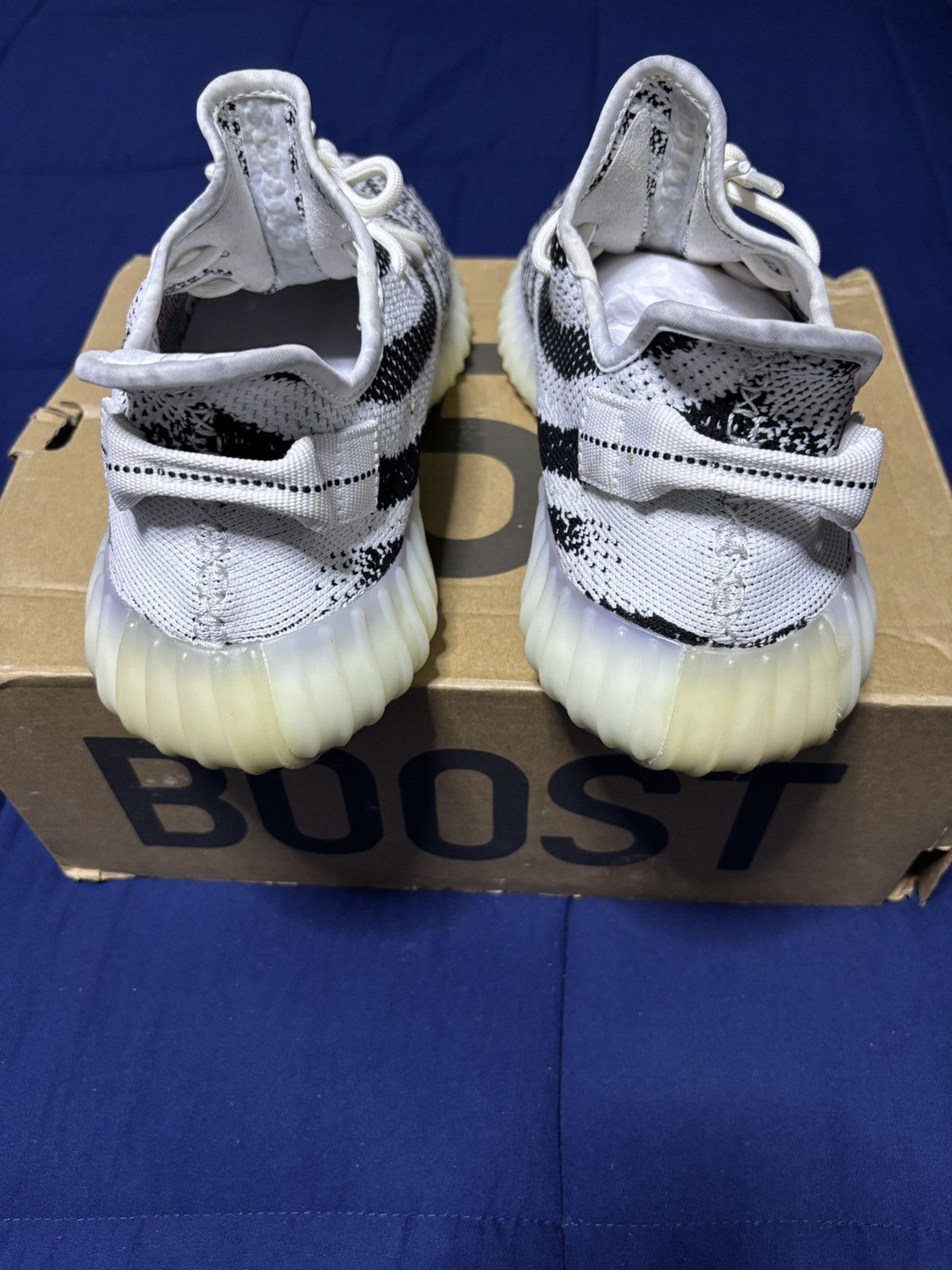 Adidas Adidas Yeezy Boost 350 V2 Zebra Size 10 Size US 10 / EU 43 - 4 Thumbnail