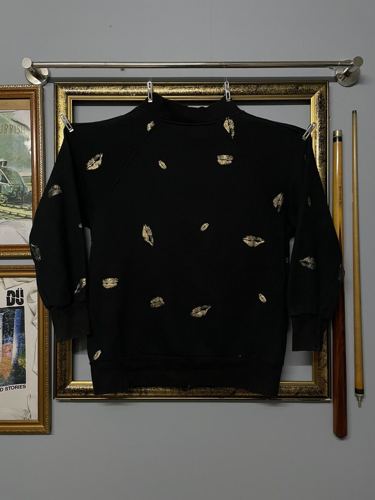 Vintage Vintage 1990s History Of Punk Artisanal Kiss Sunfaded Hoodie Size US M / EU 48-50 / 2 - 7 Thumbnail