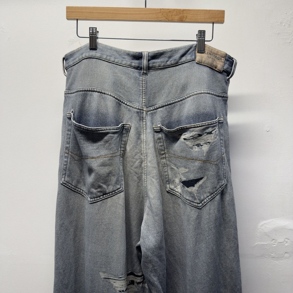 Balenciaga Balenciaga Winter 2021 Tromp L'oeil Denim Sweatpants Demna Size US 36 / EU 52 - 4 Thumbnail