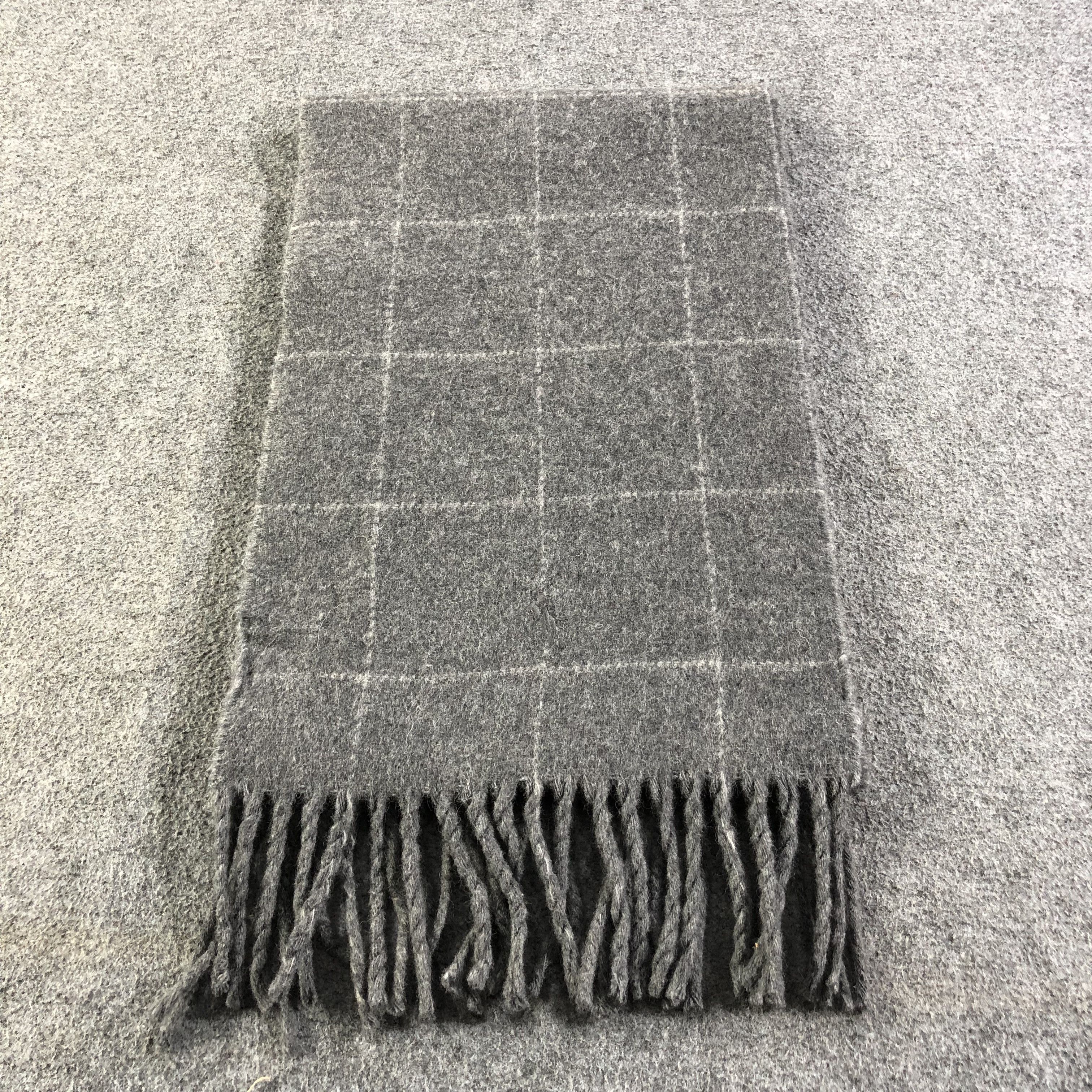 Polo Ralph Lauren Polo Ralph Lauren Grey Wool Scarf Muffler V1294 Size ONE SIZE - 2 Thumbnail
