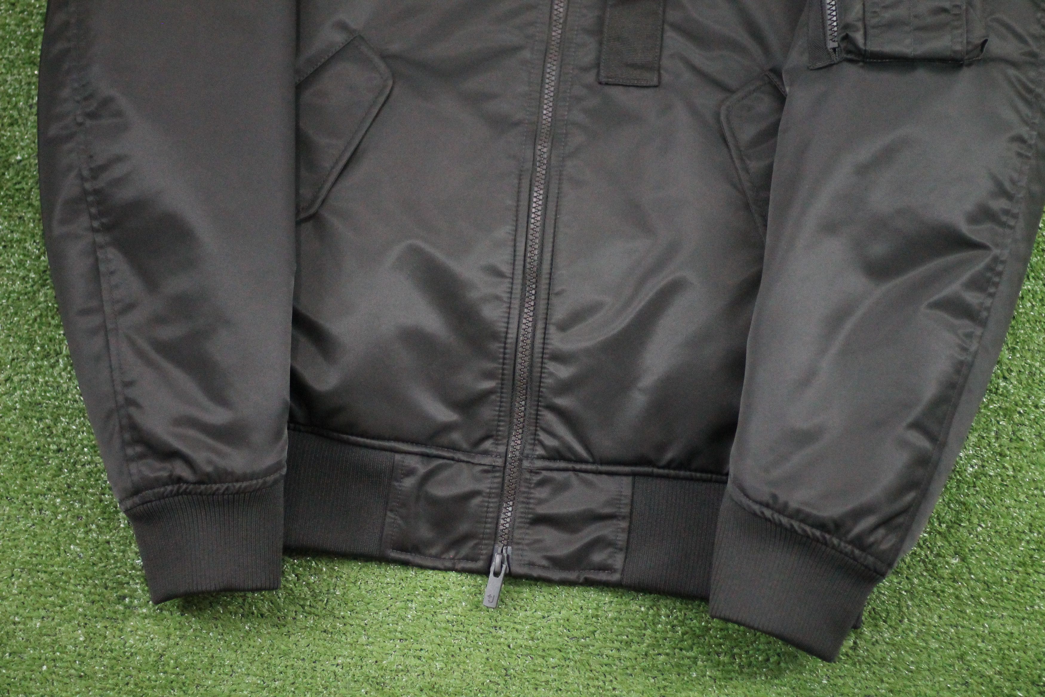 Jil Sander × Uniqlo Jil Sander +J Oversized Bomber Down Jacket Uniqlo. Size US M / EU 48-50 / 2 - 11 Thumbnail