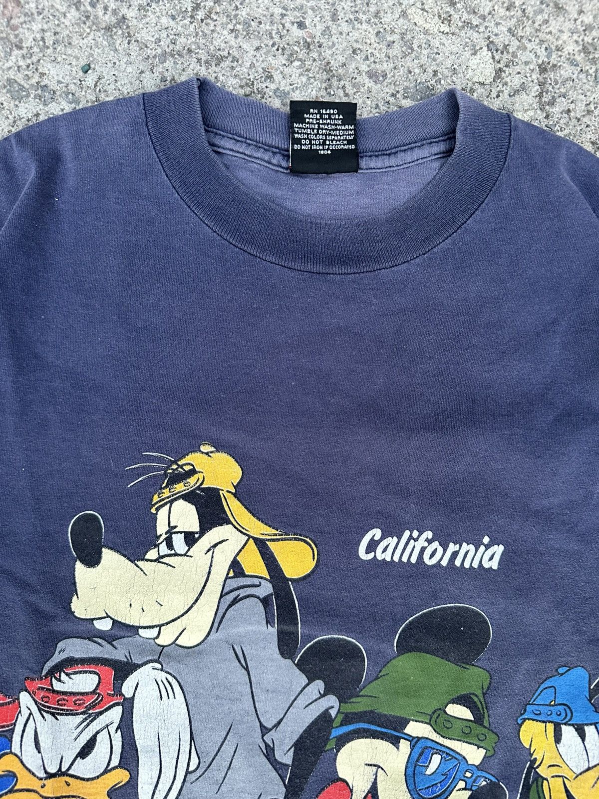 Disney Rare T-shirt Disney 90’s Mickey and Friends Size US L / EU 52-54 / 3 - 3 Thumbnail