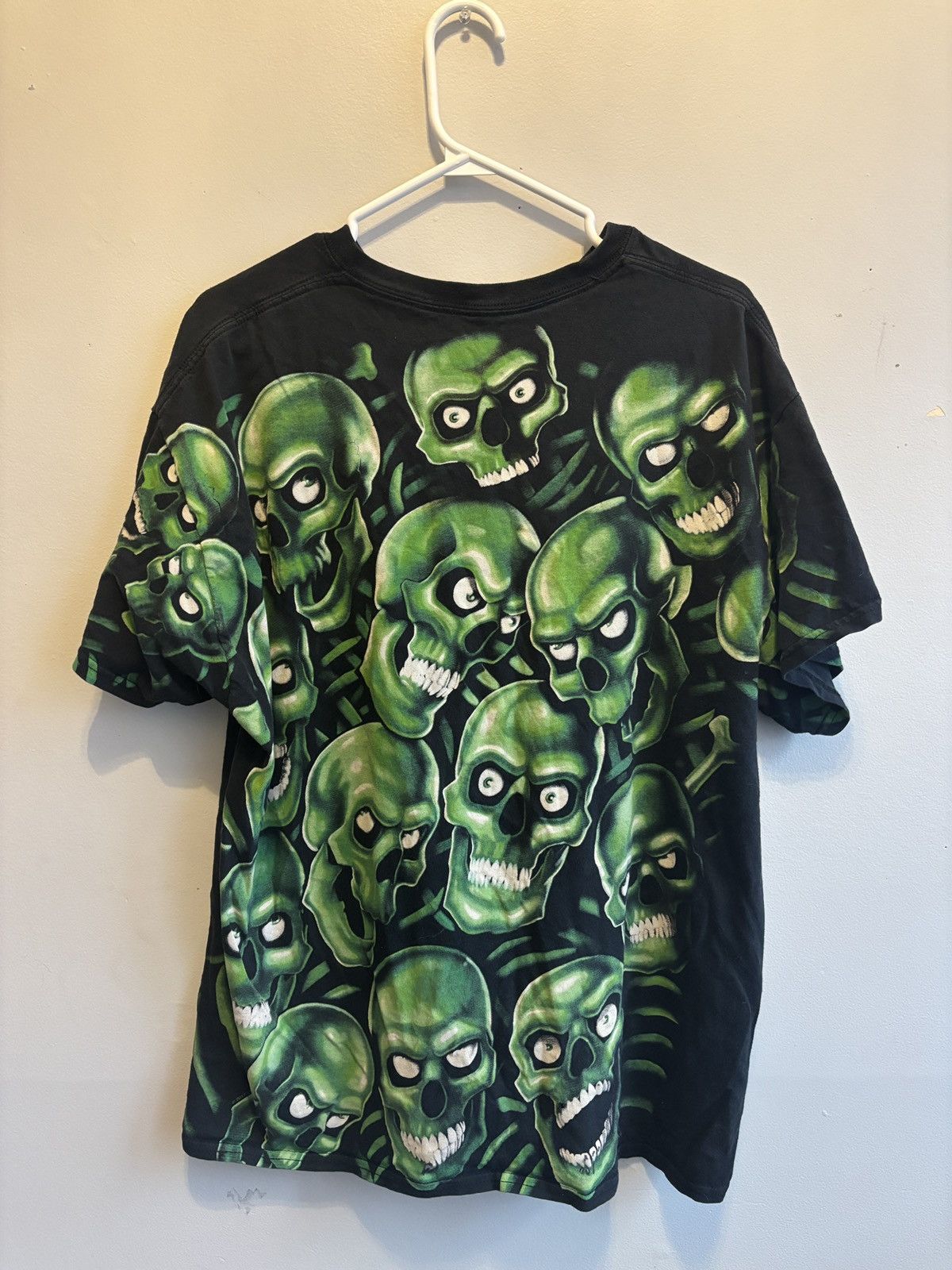 Liquid Blue Liquid Blue - Green Skull Pile tee Size US L / EU 52-54 / 3 - 2 Thumbnail