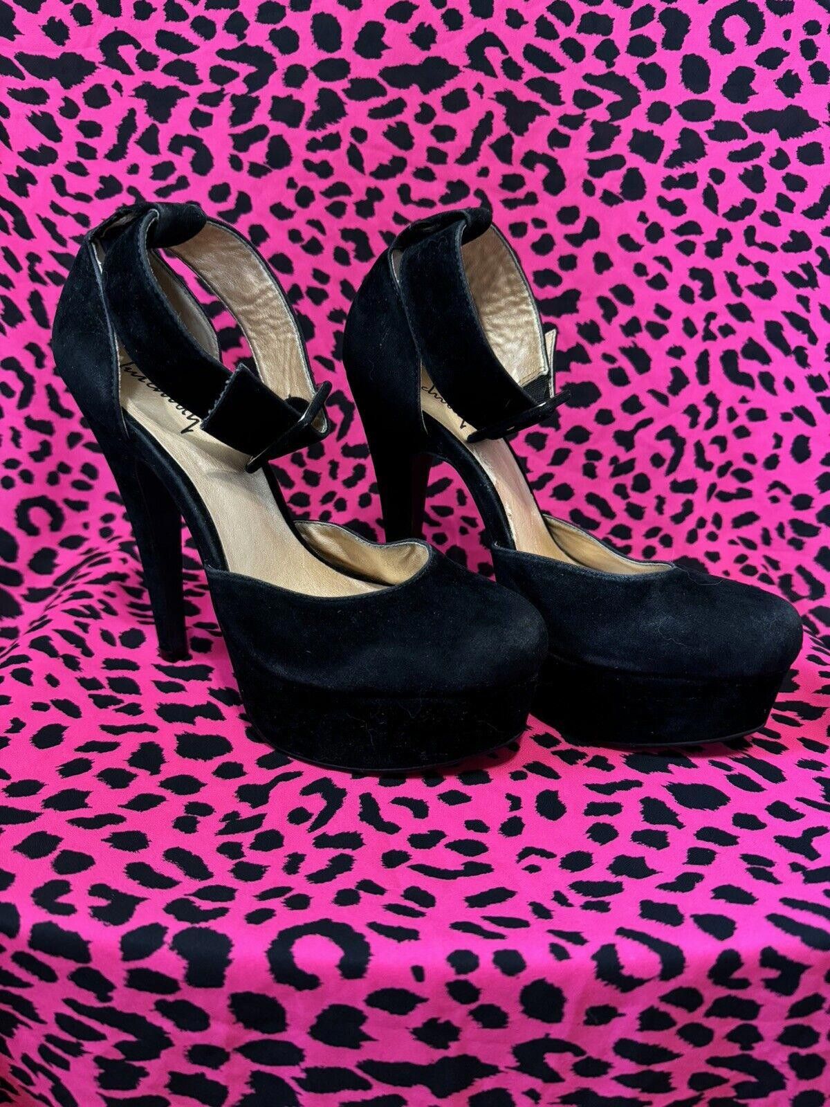 Designer Black Luichiny Suede High Heel Size 7 Size US 7 / IT 37 - 1 Thumbnail