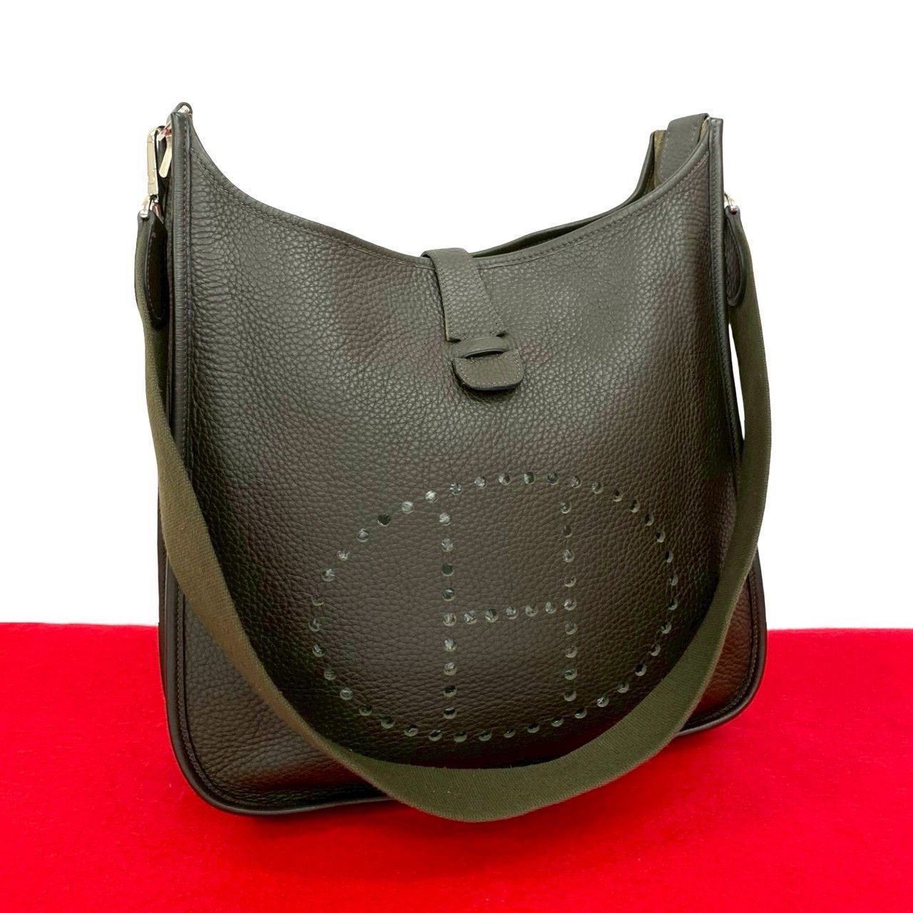 Hermes Hermes Hermes Evelyne III Taurillon Clemence Shoulder Bag Leather Shoulder Bag Stamp H (2004) DUTY FREE for USA Size ONE SIZE - 1 Thumbnail