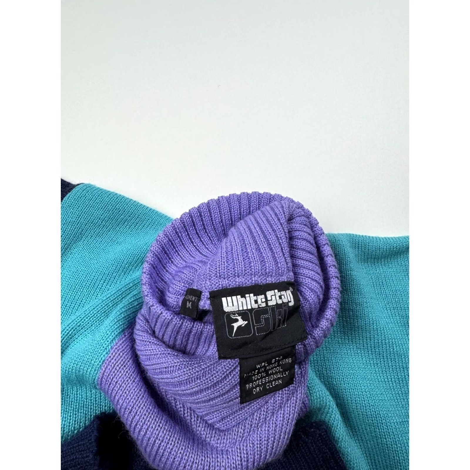 Vintage VINTAGE White Stag Ski Sweater Medium Wool Blue Purple Vtg Women’s Size Size M / US 6-8 / IT 42-44 - 6 Thumbnail
