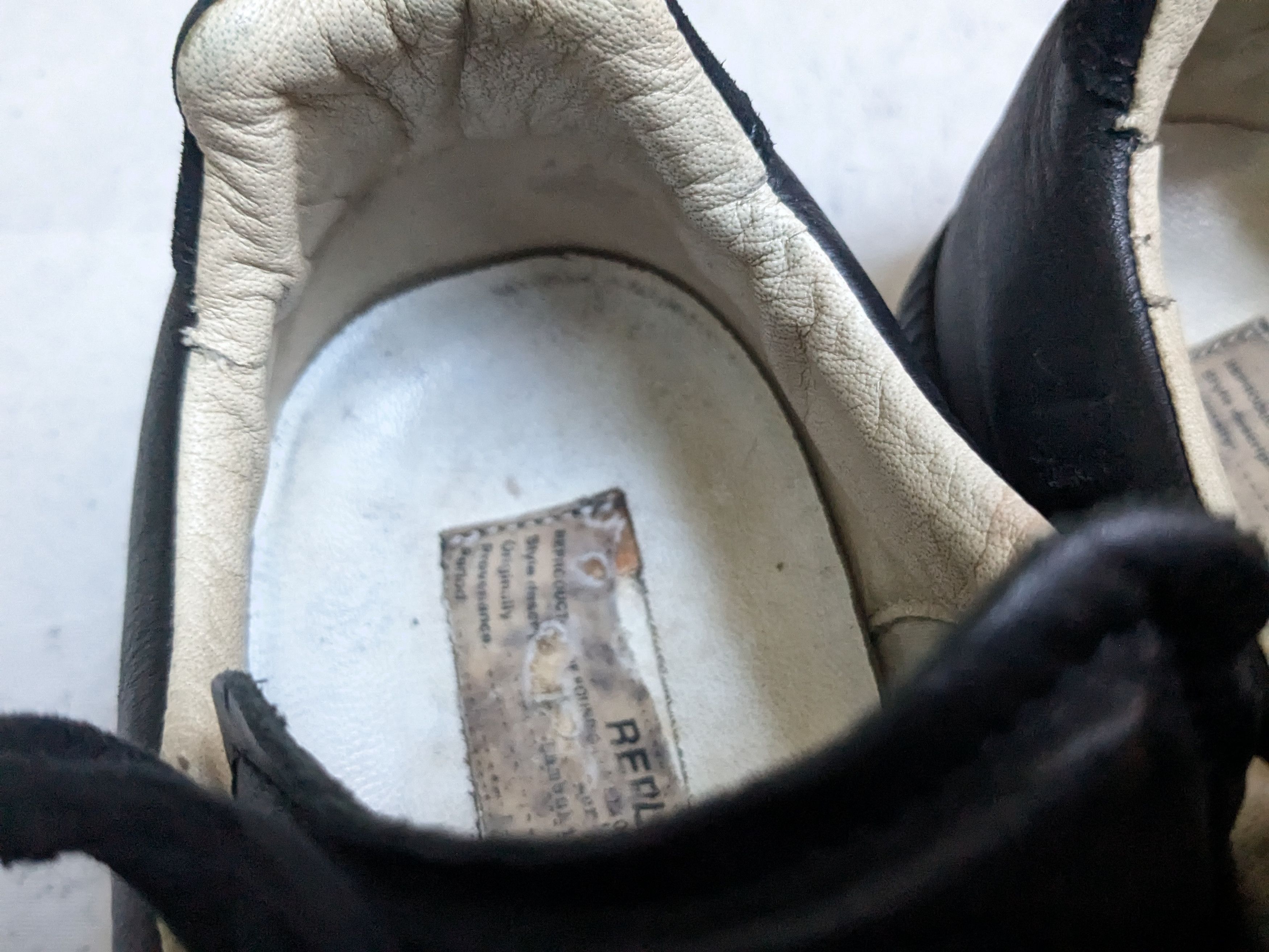 Maison Margiela Maison Margiela Replica GAT Black 9 42 Low Tops Size US 9 / EU 42 - 7 Thumbnail