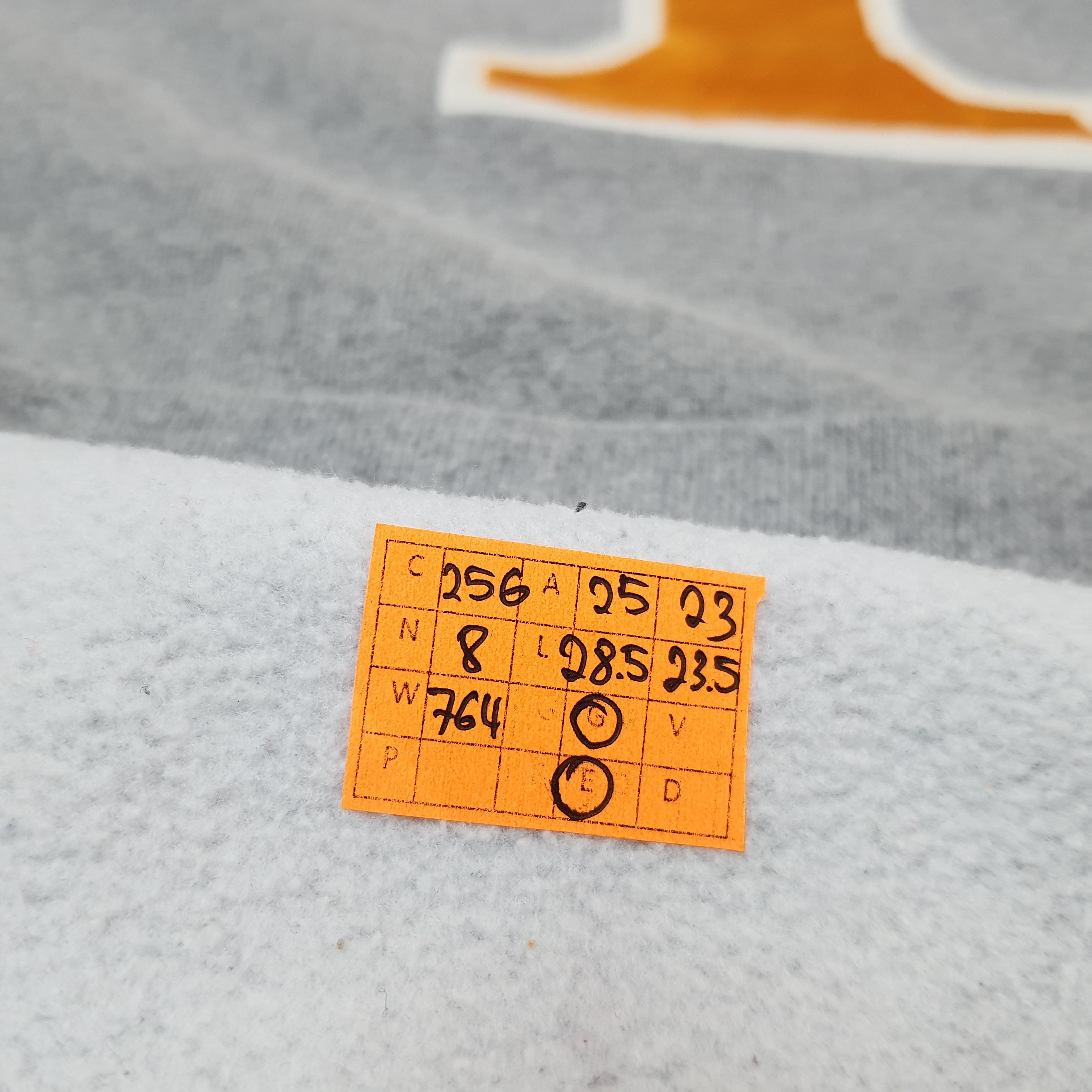 Adidas Vintage Adidas Tennessee Vols Gray Hooded Sweatshirt C256N8 Size US XL / EU 56 / 4 - 7 Thumbnail
