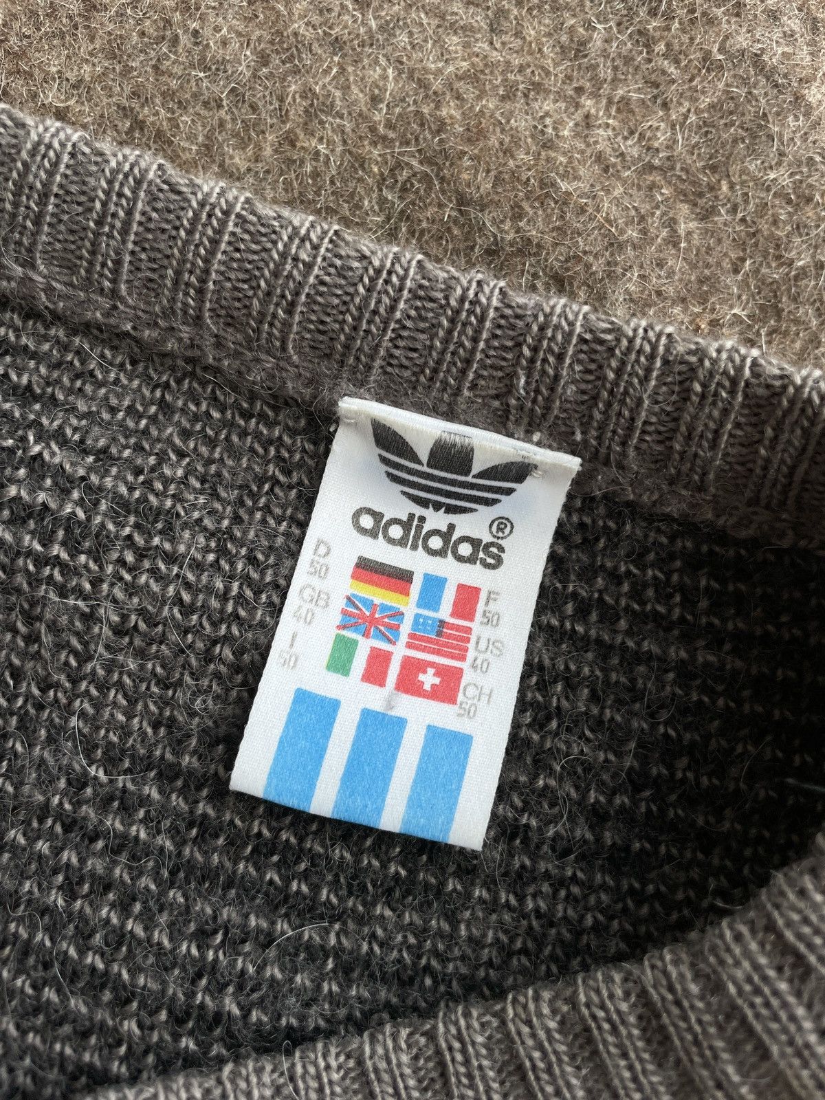 Adidas Vintage Adidas Original Sweater Size US M / EU 48-50 / 2 - 8 Thumbnail