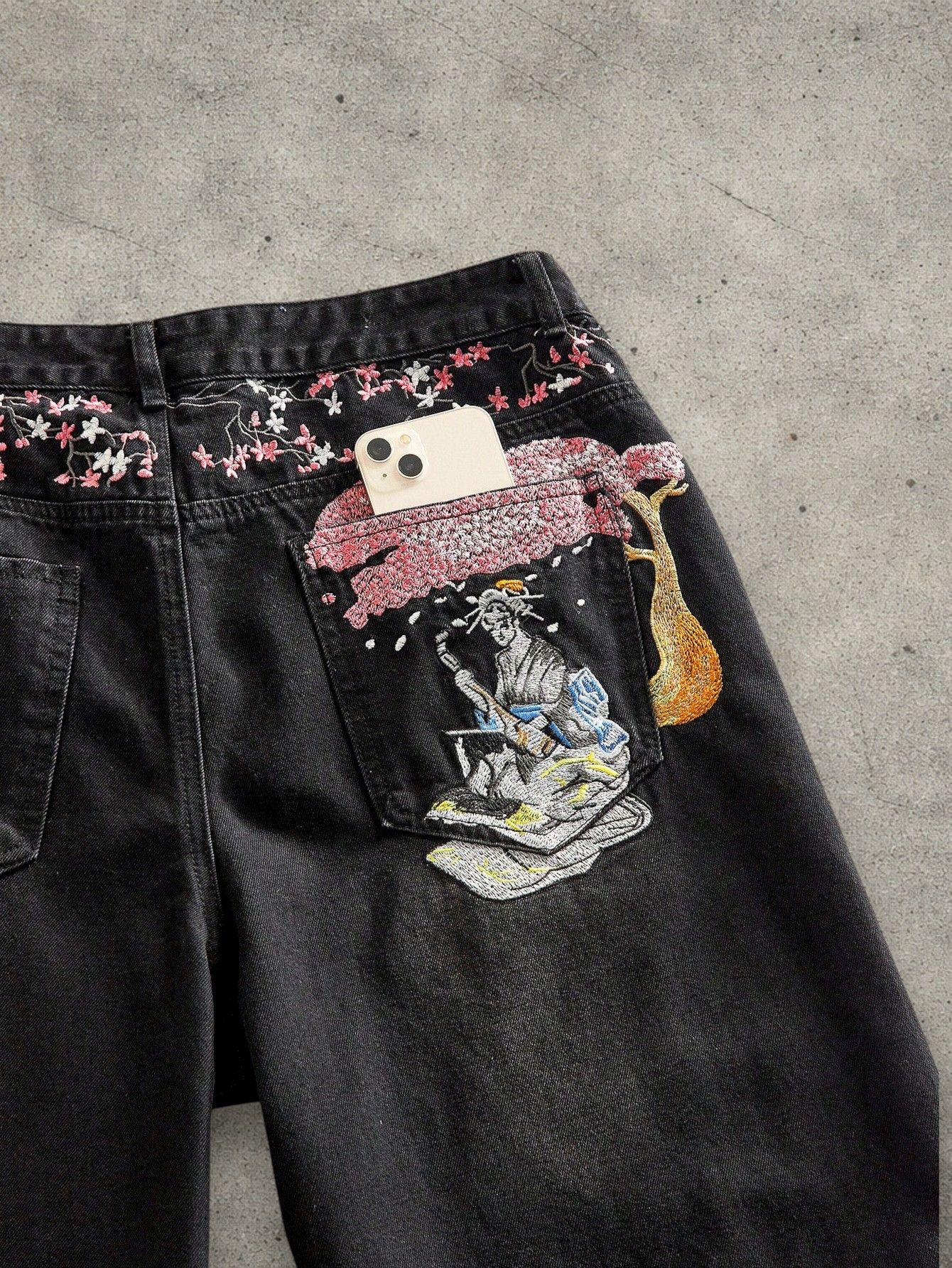 Japanese Brand Vintage floral shorts Size US 32 / EU 48 - 2 Thumbnail