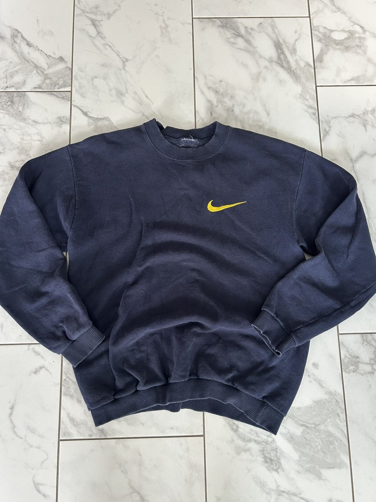 Nike 90’s Vintage Nike BIG SWOOSH Crewneck Size US L / EU 52-54 / 3 - 1 Thumbnail