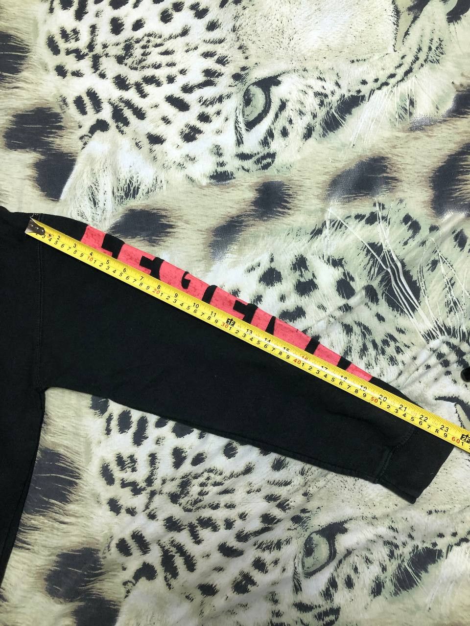 XO XO black hoodie vintage crazy Y2K big logo streetwear Size US M / EU 48-50 / 2 - 15 Thumbnail
