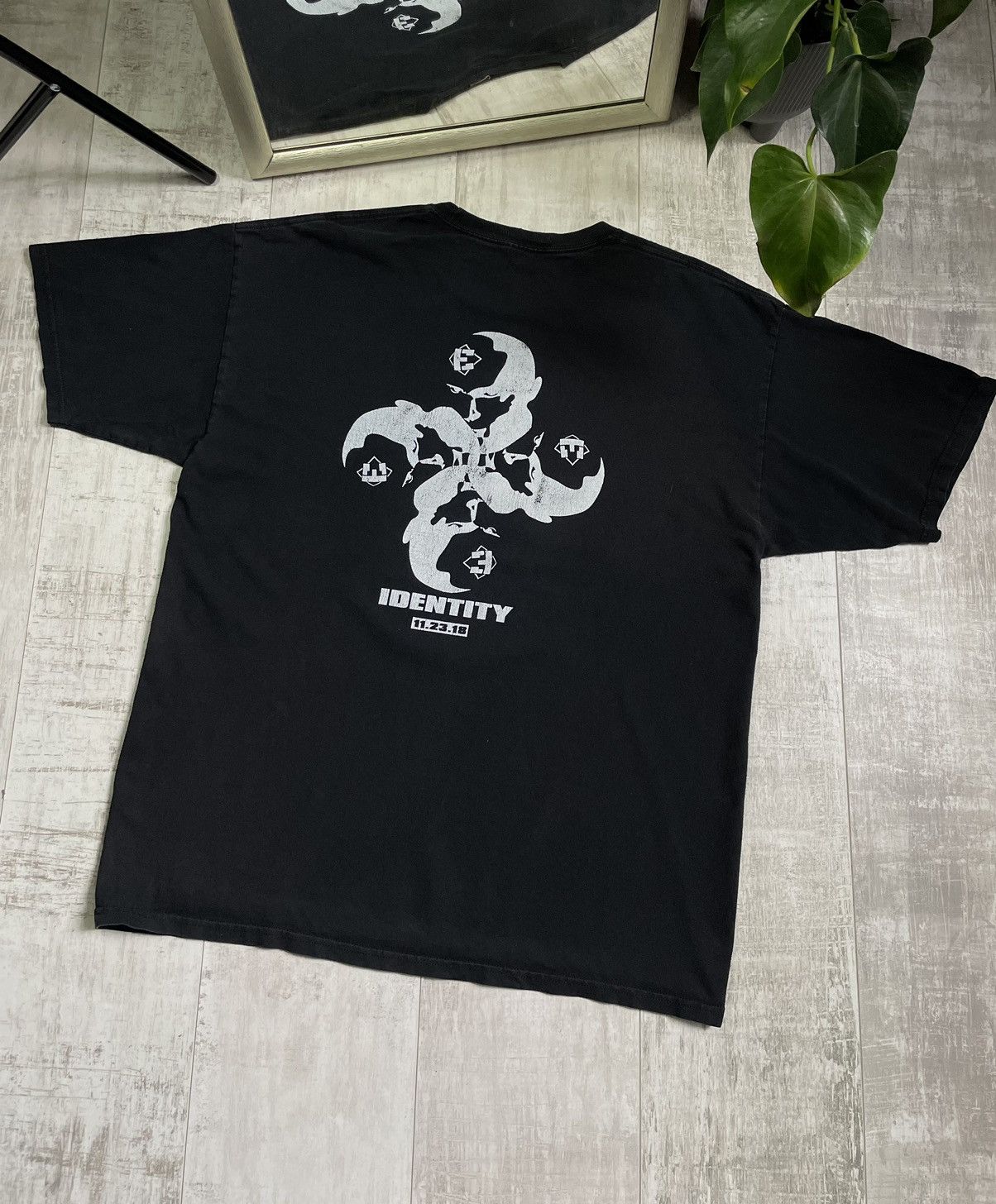 American Apparel Vintage Erased Identity Head Logo T-Shirt Hard Black RARE Size US XL / EU 56 / 4 - 1 Thumbnail