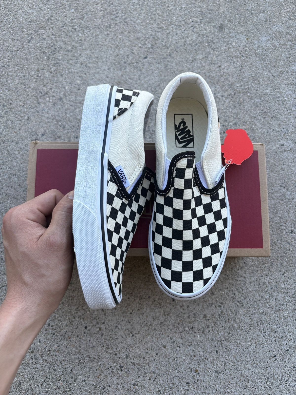 Vans DS Vans Classic Slip-On Checkerboard (PS) Size 2 UY Size US 4 / IT 34 - 6 Thumbnail