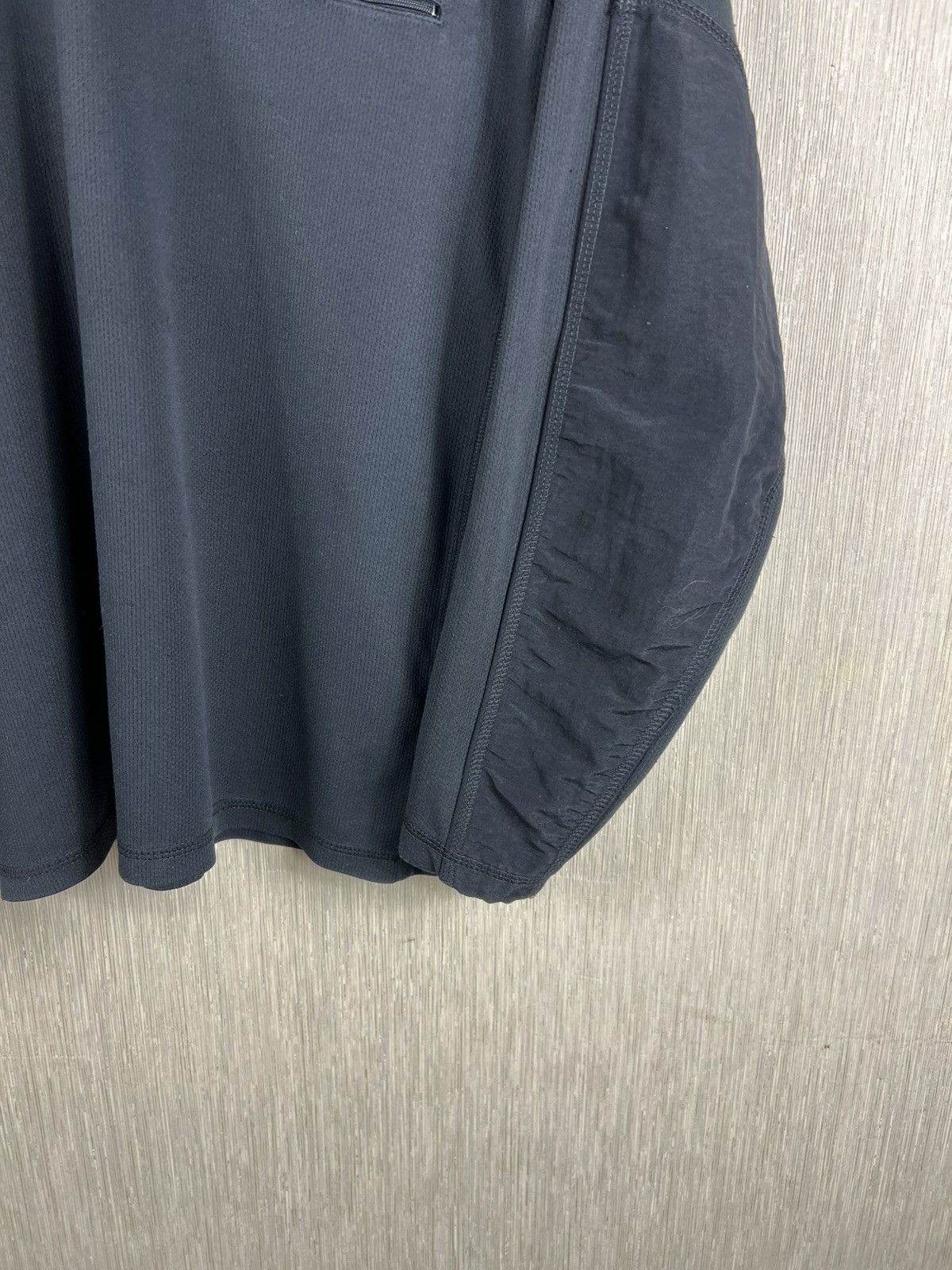 Oakley Vintage Oakley half zip fleece sweatshirt gorpcore technical Size US L / EU 52-54 / 3 - 5 Thumbnail