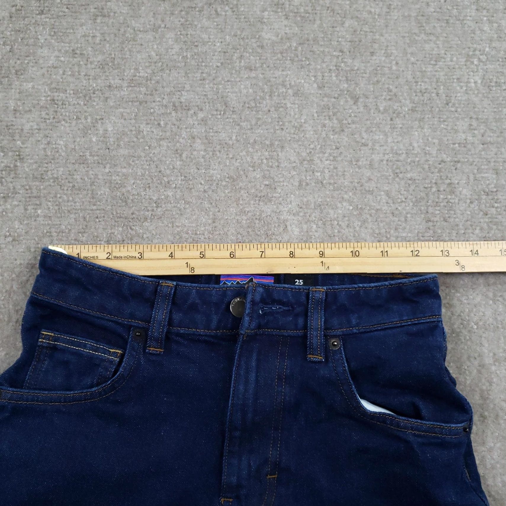 Patagonia Patagonia Jeans Womens 25 Straight High Rise Blue Stretch Denim 25x24 Size 42" / US 20 - 6 Thumbnail