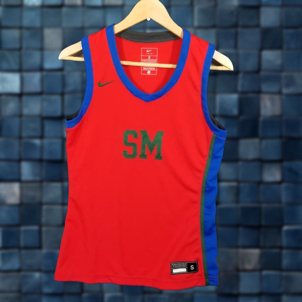 Nike Nike Elite Basketball Jersey Woman Small Red DN5278 RARE Nike Dri-Fit Elite Nike Basketball Jersey Woman Small Red DN5278 RARE Size S / US 4 / IT 40 - 1 Thumbnail