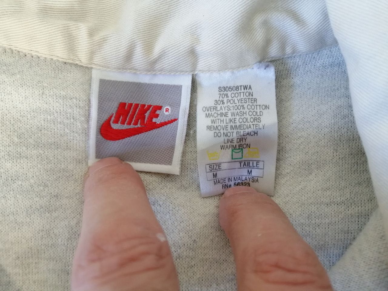 Nike × Vintage Y2K Nike Vintage 90’s Embroidered Big Logo Rare Sweatshirt Size US M / EU 48-50 / 2 - 5 Thumbnail