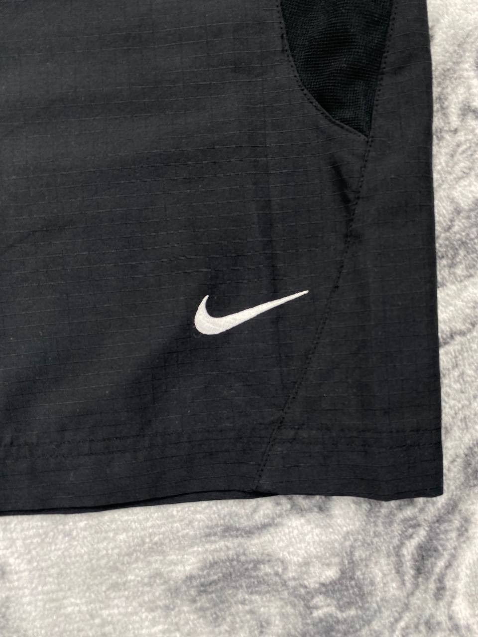 Nike Vintage Nike Manchester United Football Shorts Soccer Track Size US 30 / EU 46 - 3 Thumbnail