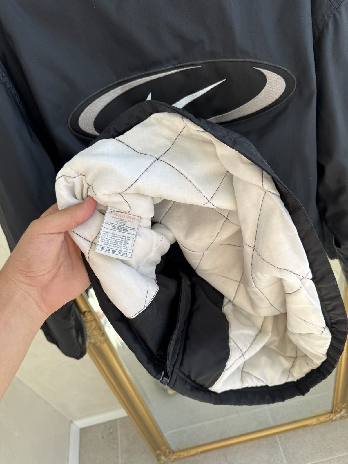 Nike Vintage 90s Nike Puffer Bomber Jacket Big Logo Size US S / EU 44-46 / 1 - 9 Thumbnail