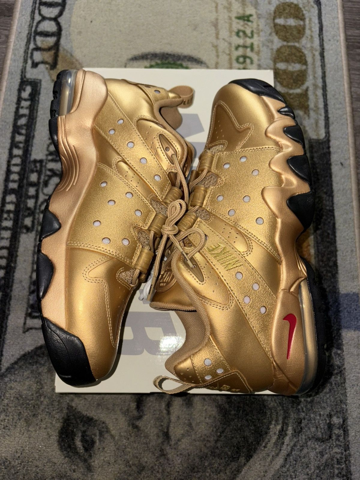 Nike × Supreme Supreme SB Air Max 2 CB ‘94 Low Supreme Metallic Gold Size US 11.5 / EU 44-45 - 2 Thumbnail