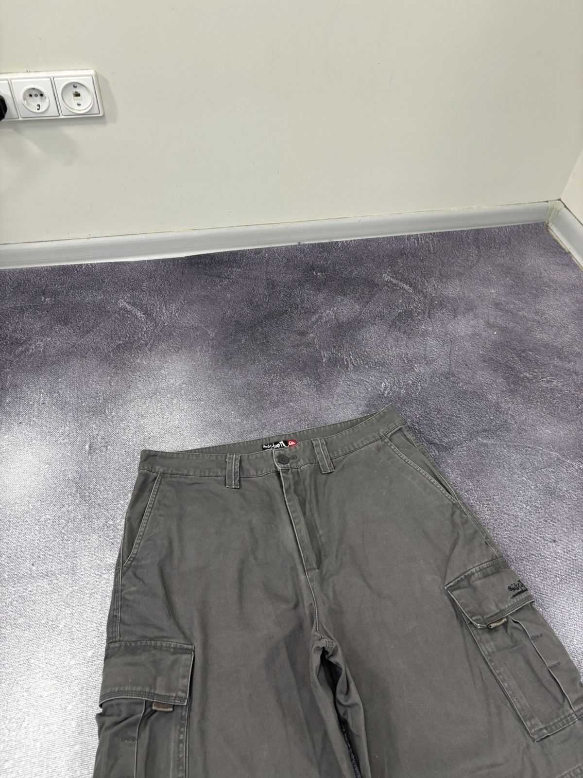 Quiksilver Vintage Quiksilver 2000s Y2K Gray Utility Baggy Cargo Shorts Size US 34 / EU 50 - 4 Thumbnail