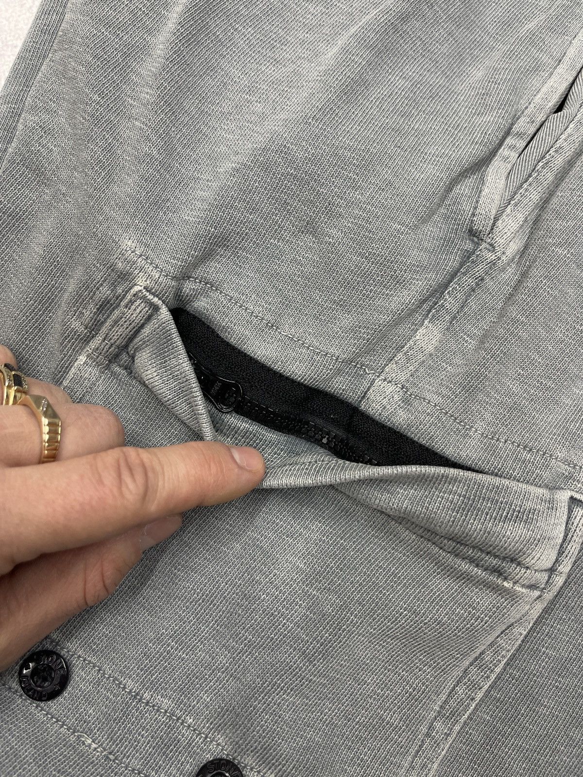 Stone Island Mens Stone Island Mustard 2015 Grey Cargo Shorts Size L Size US 34 / EU 50 - 7 Thumbnail