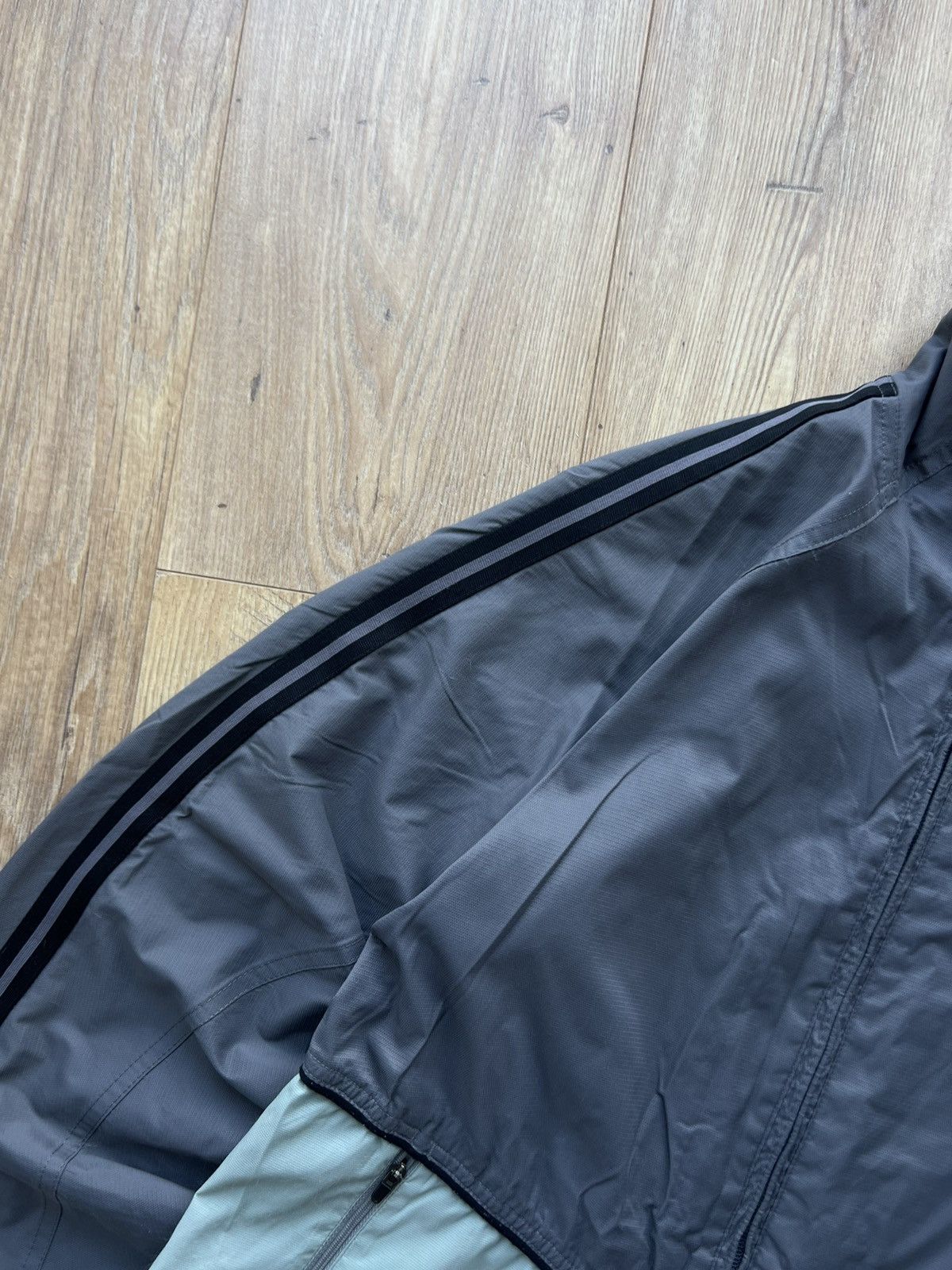 Nike 00’s NIKE SWOOSH LOGO VINTAGE TRACK JACKET Y2K RARE Size US M / EU 48-50 / 2 - 8 Thumbnail