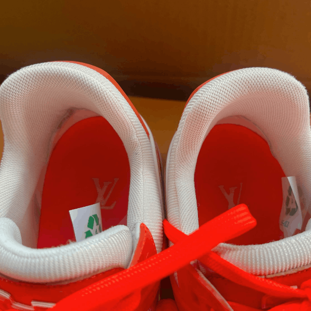 Louis Vuitton Louis Vuitton low-top sneakers 40.5 Size US 7.5 / EU 40-41 - 4 Thumbnail
