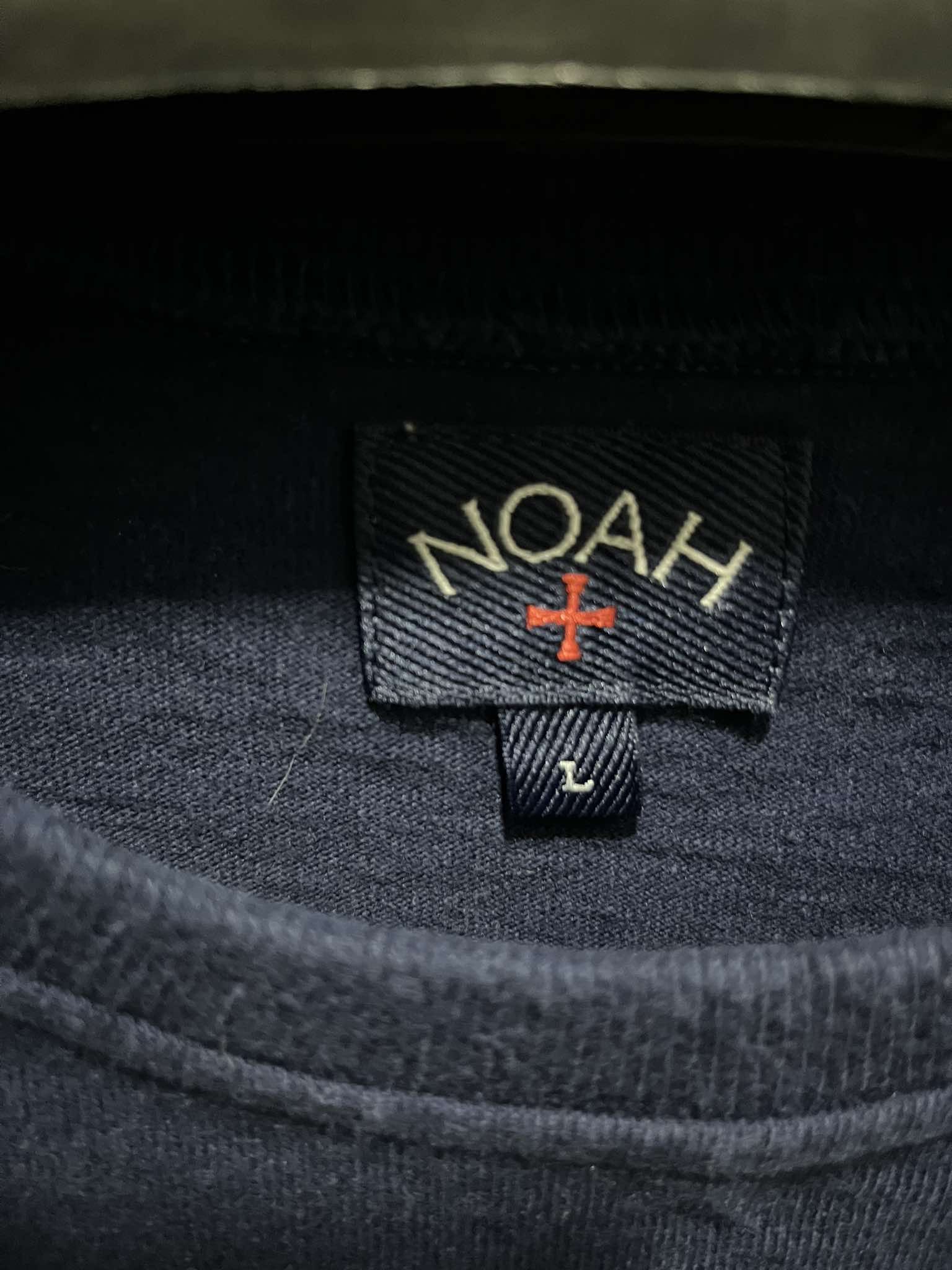 Noah Noah NYC Skateboard Seahorse Tee Embroidered Size US L / EU 52-54 / 3 - 3 Thumbnail