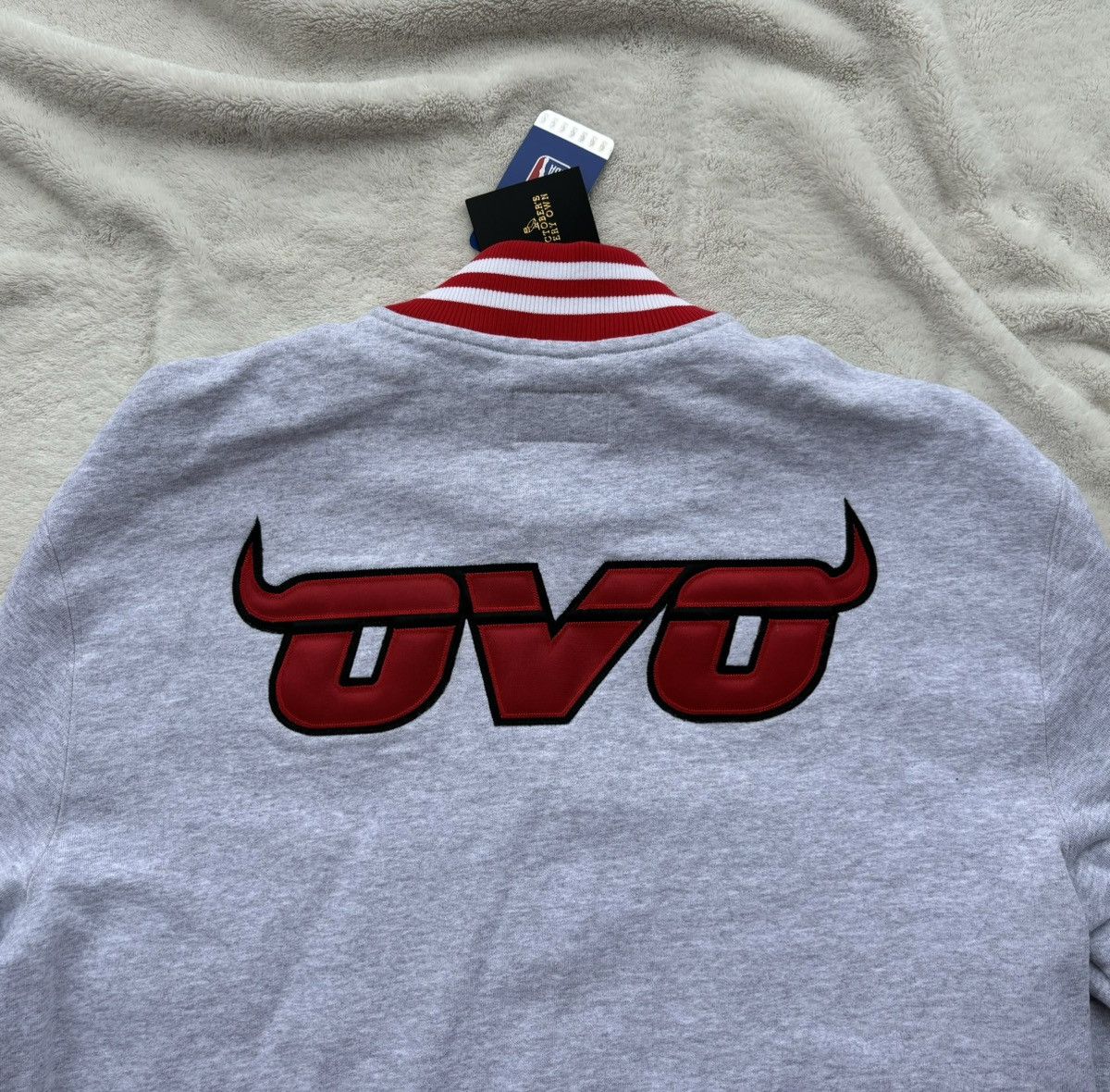 October's Very Own OVO x Chicago Bulls Grey Quarter Zip Sweater Size US L / EU 52-54 / 3 - 4 Thumbnail