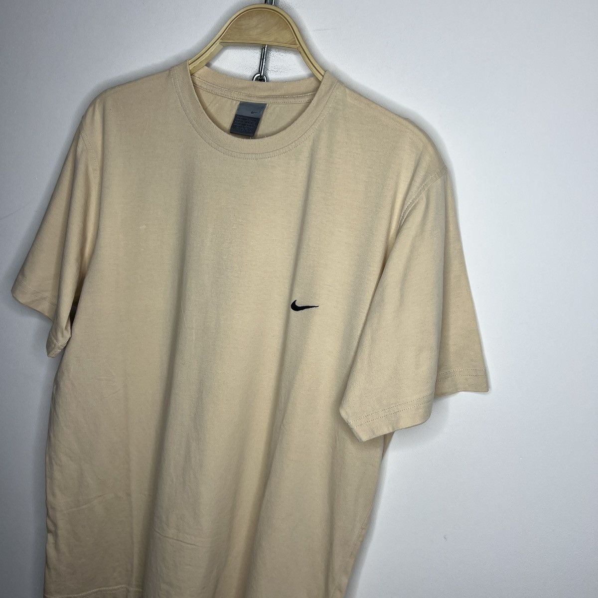 Nike × Vintage Vintage Nike Center Swoosh T-Shirt Size US L / EU 52-54 / 3 - 2 Thumbnail