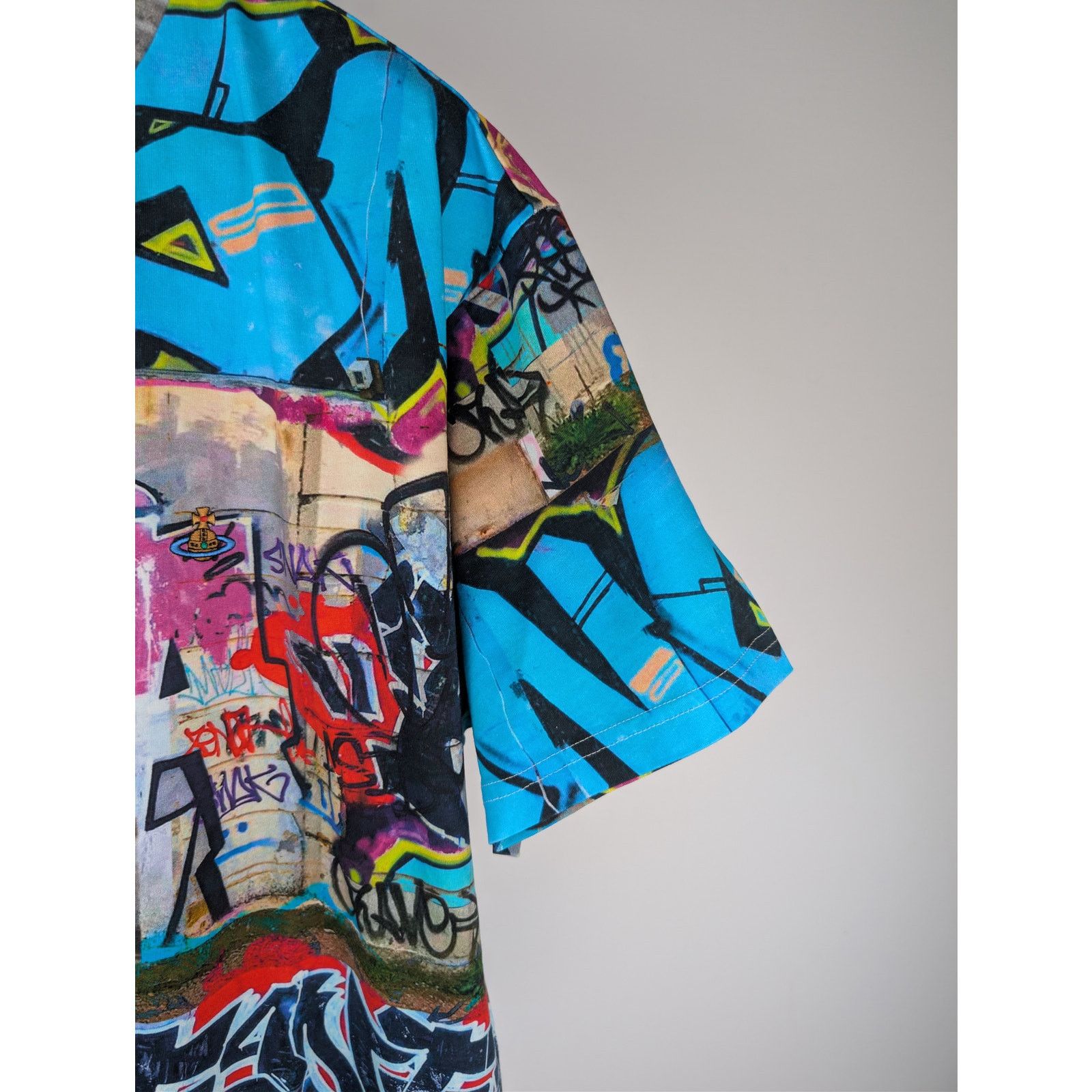 Vivienne Westwood o1rshd1 Classic Graffiti Print T-Shirt in Multiolor Size US XXL / EU 58 / 5 - 6 Thumbnail