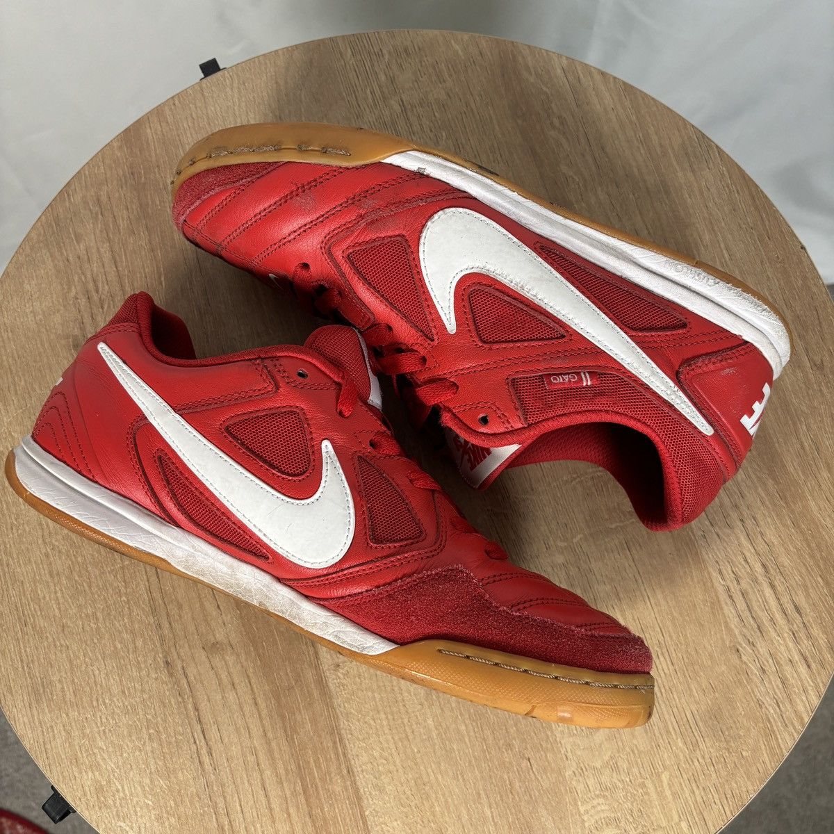 Nike SB Nike SB Gato University Red Used 10M Size US 10 / EU 43 - 7 Thumbnail
