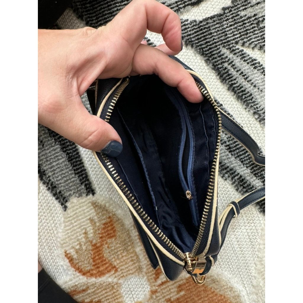 Lilly Pulitzer Lilly Pulitzer Lilias Crossbody Bag Navy Blue Purse Size ONE SIZE - 3 Thumbnail