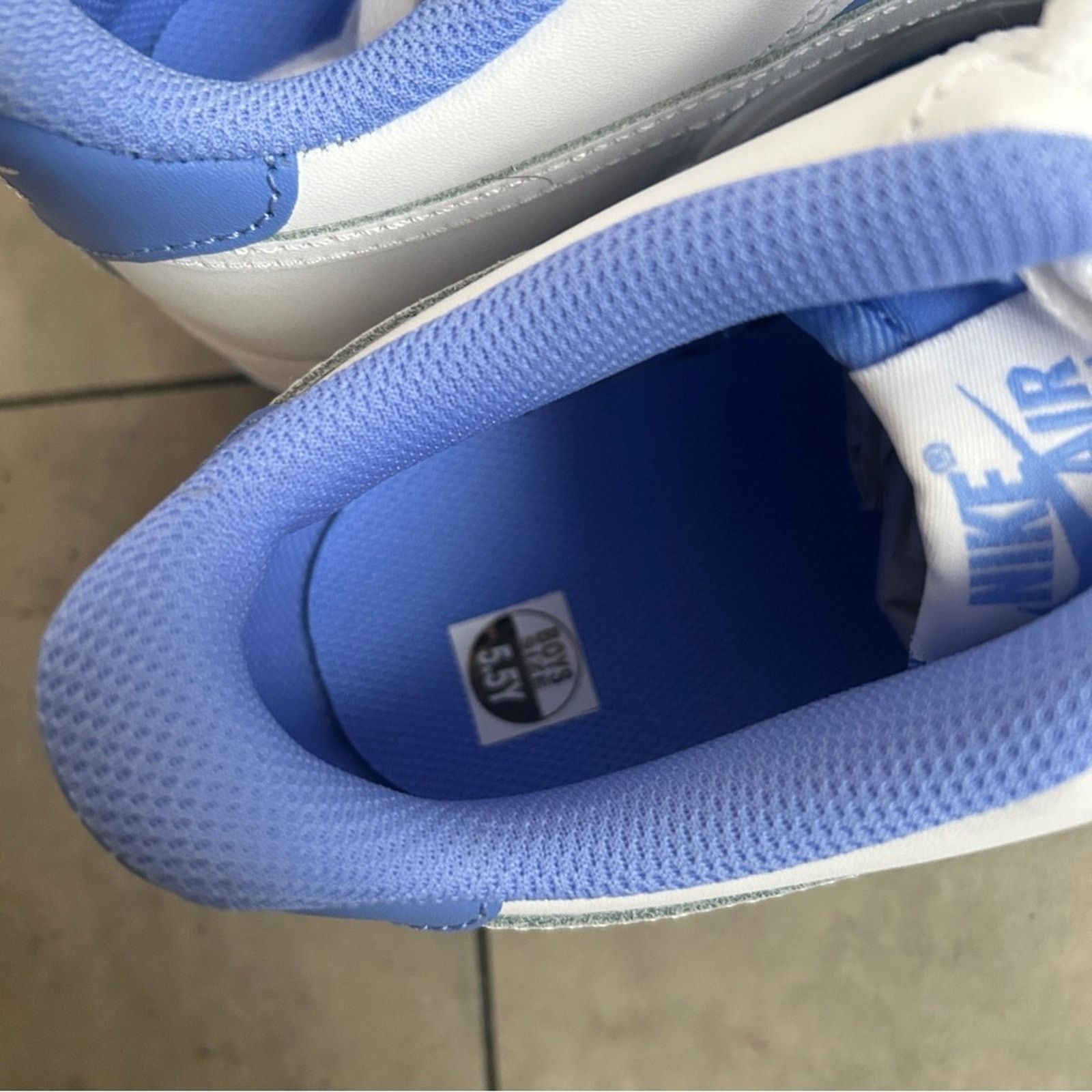 Nike NEW Nike Air Force 1 Low white light blue GS 5.5 youth 7 W Size US 7 / IT 37 - 9 Thumbnail